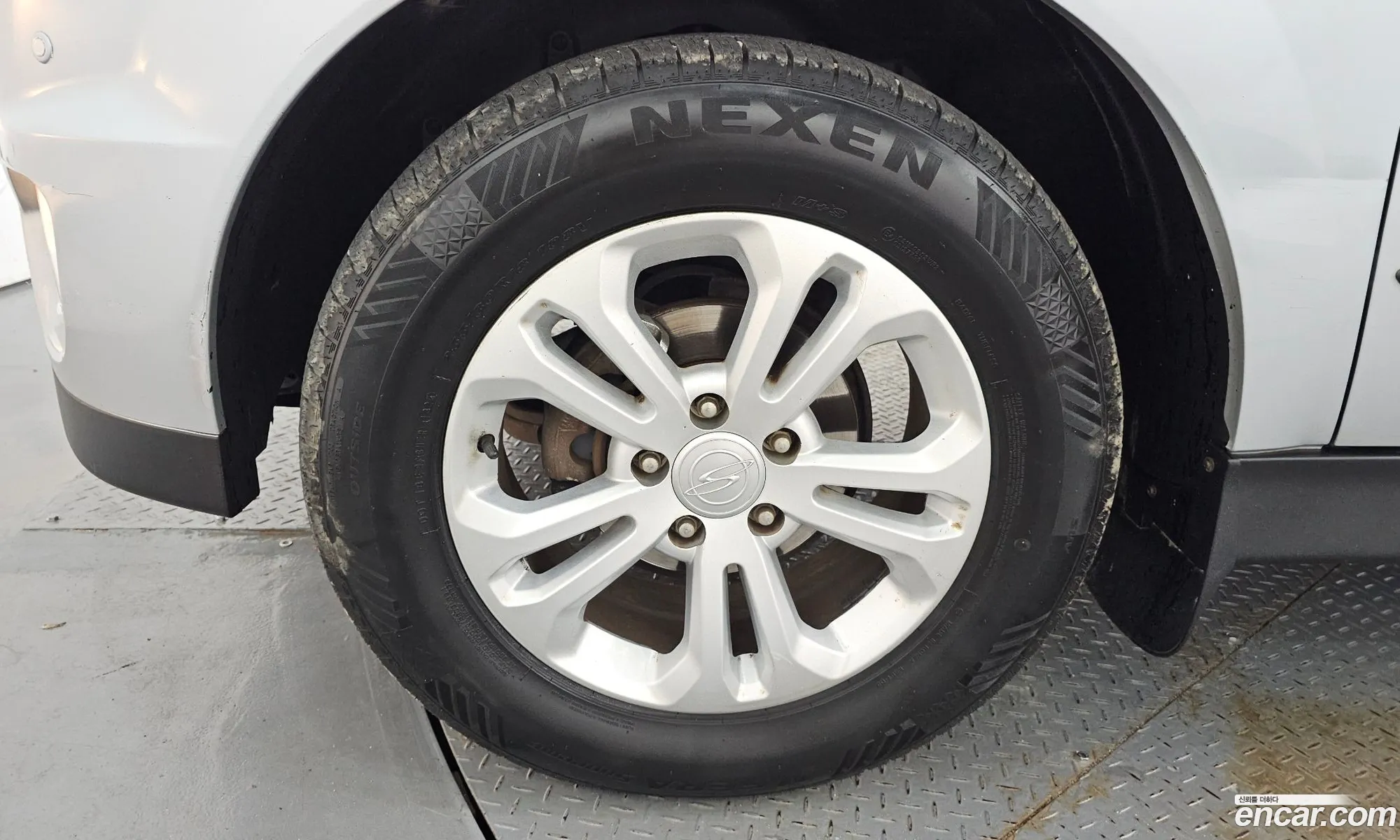 KG Mobility (SsangYong) Korando Sports 2015 — 24