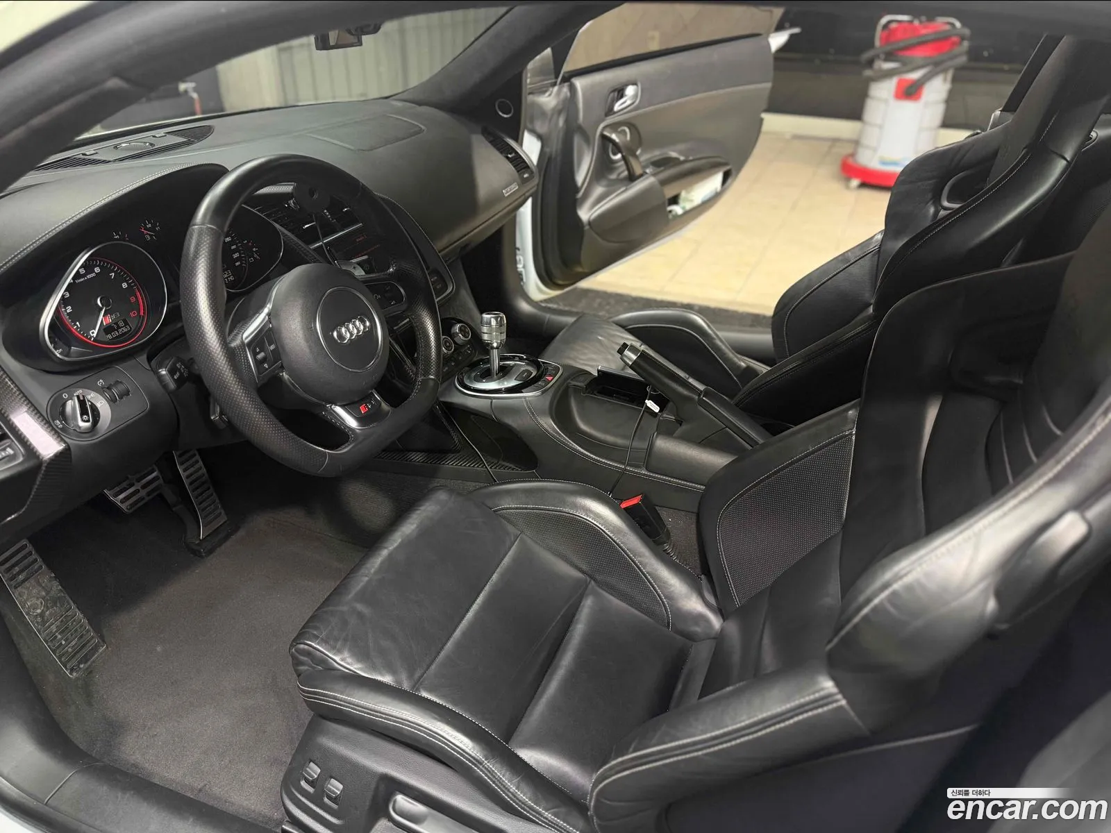 Audi R8 2014 — 12