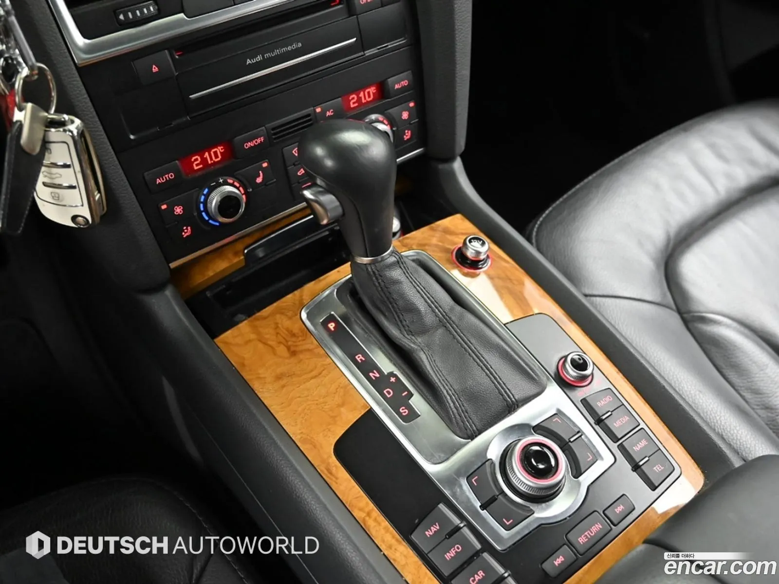 Audi Q7 2011 — 9
