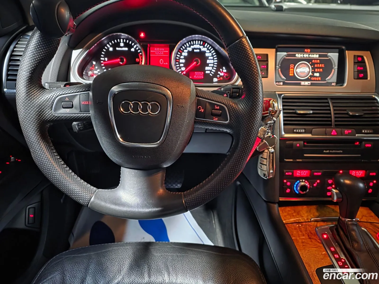 Audi Q7 2011 — 13