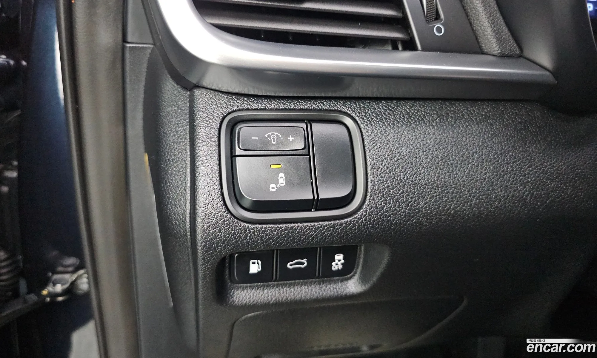 Kia K5 Hybrid 2019 — 14