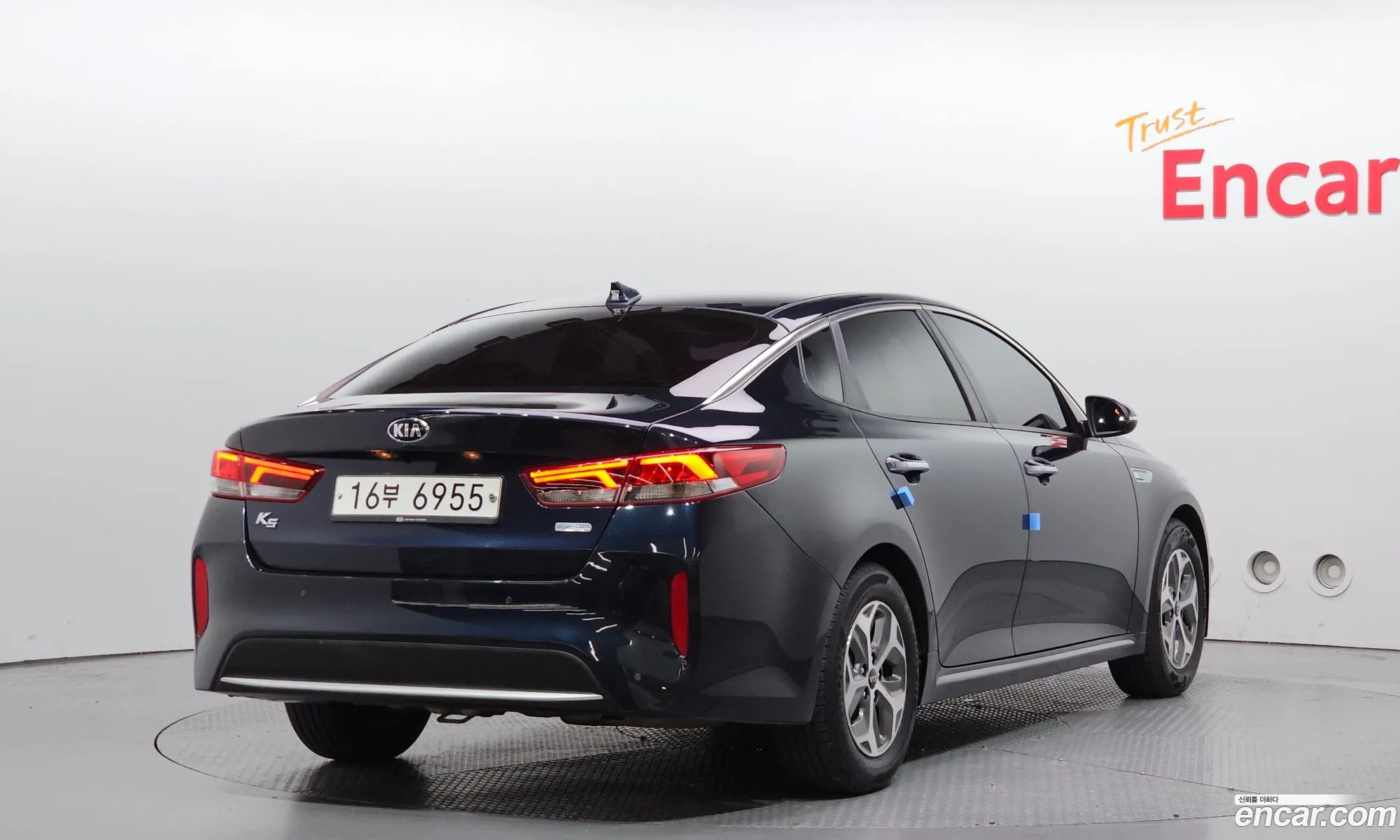 Kia K5 Hybrid 2019 — 18