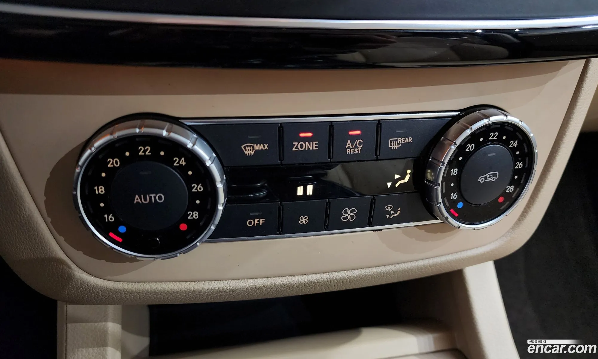 Mercedes-Benz GLE-Class W166 2018 — 28