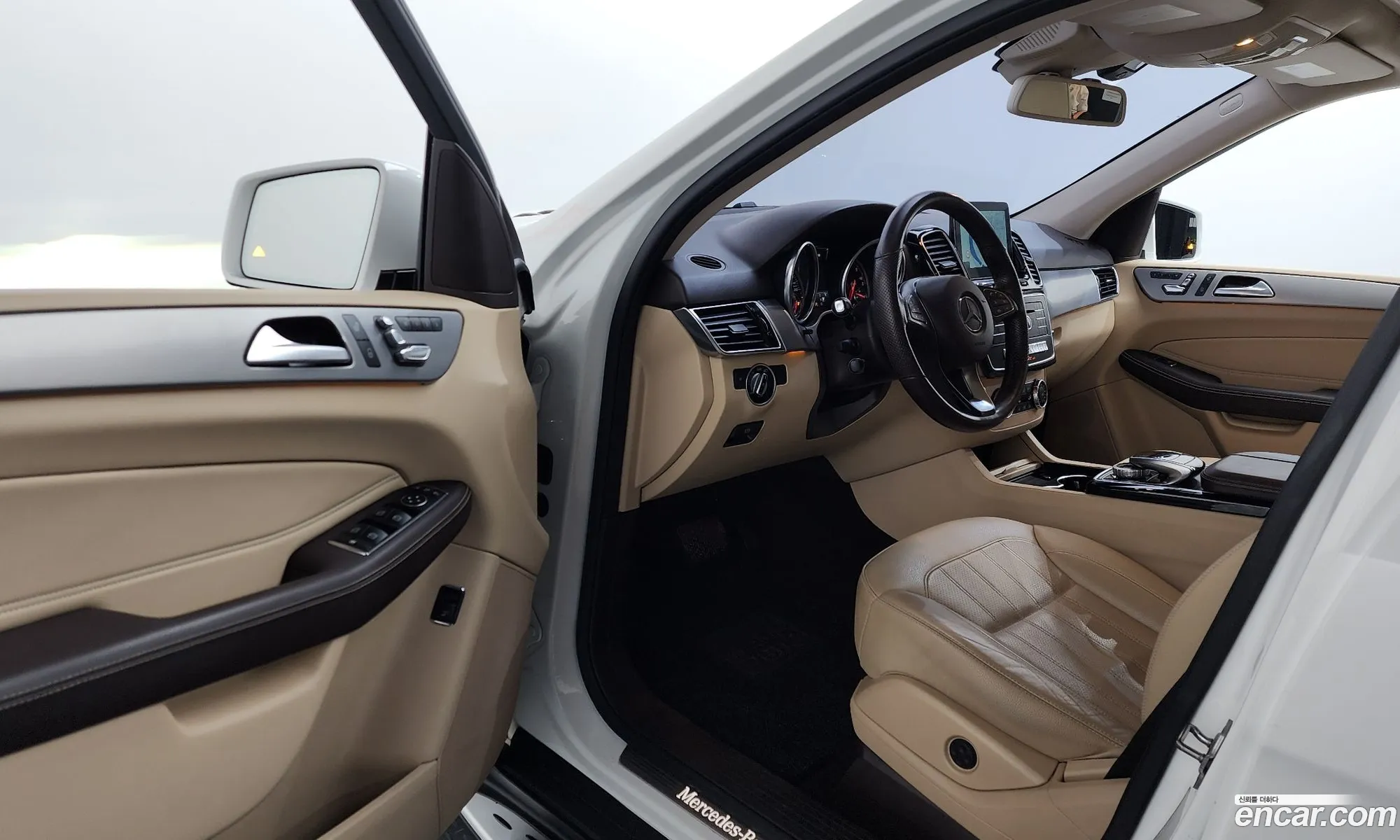 Mercedes-Benz GLE-Class W166 2018 — 13