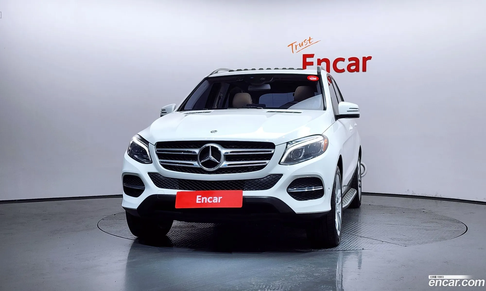 Mercedes-Benz GLE-Class W166 2018 — 23
