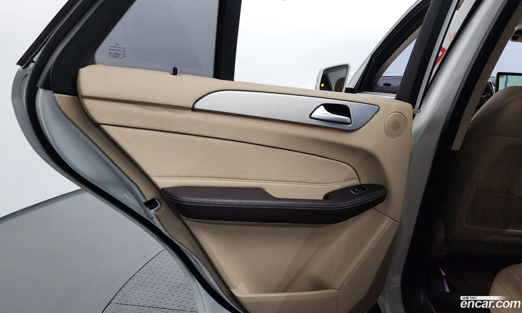 Mercedes-Benz GLE-Class W166 2018 — 26