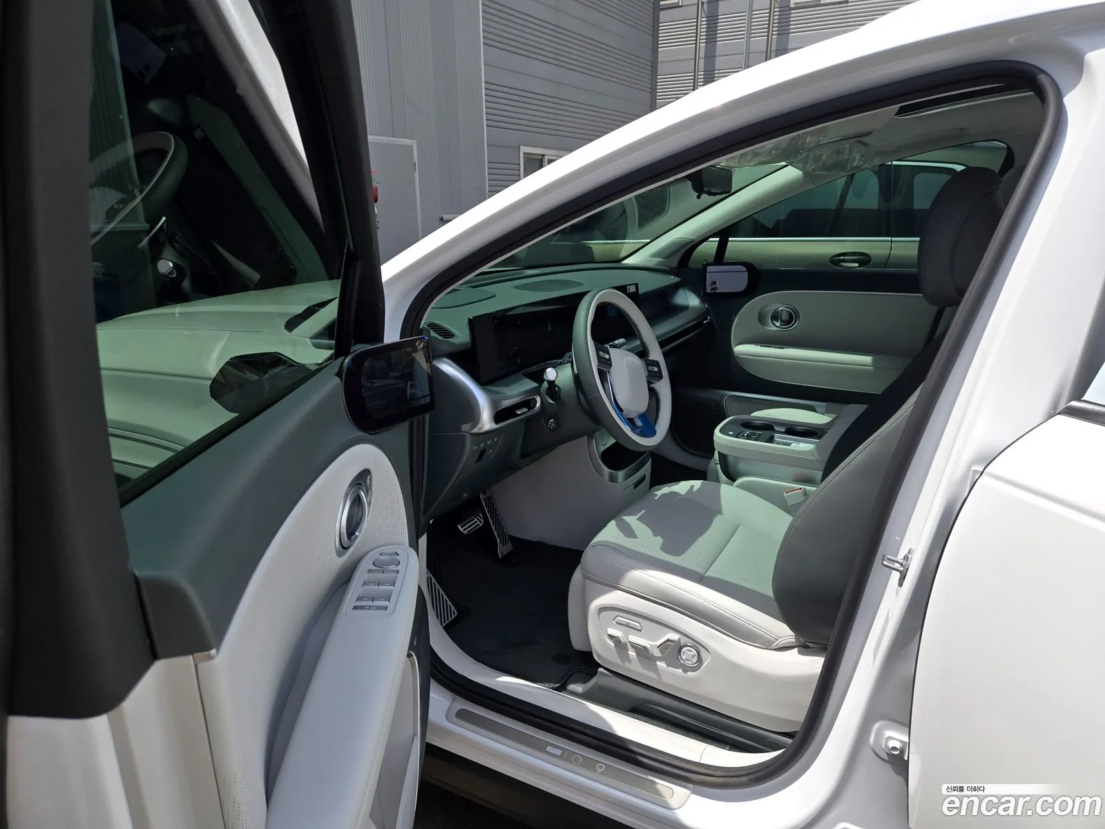 Hyundai Ioniq 9 2026 — 16