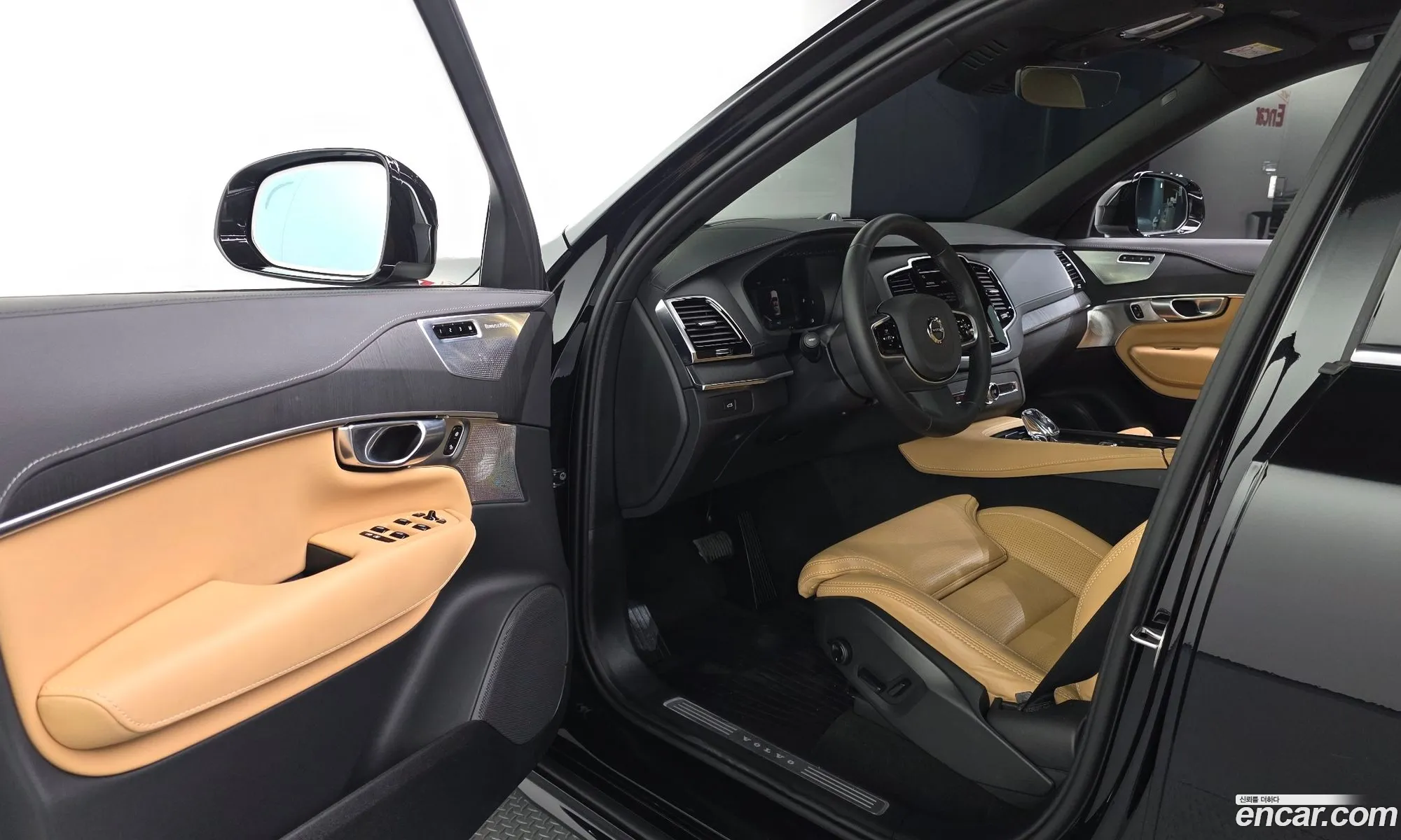 Volvo XC90 2024 YV1LF062XR1251663 — 28