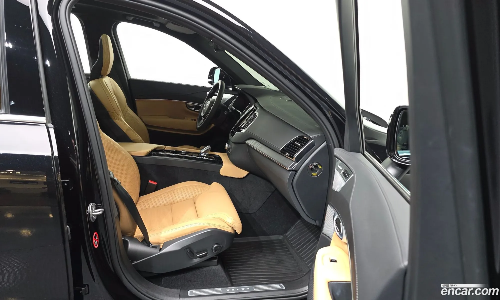Volvo XC90 2024 YV1LF062XR1251663 — 19