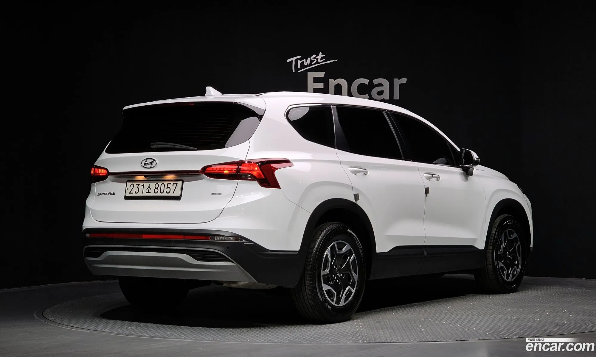 Hyundai Santa Fe 2023 — 9