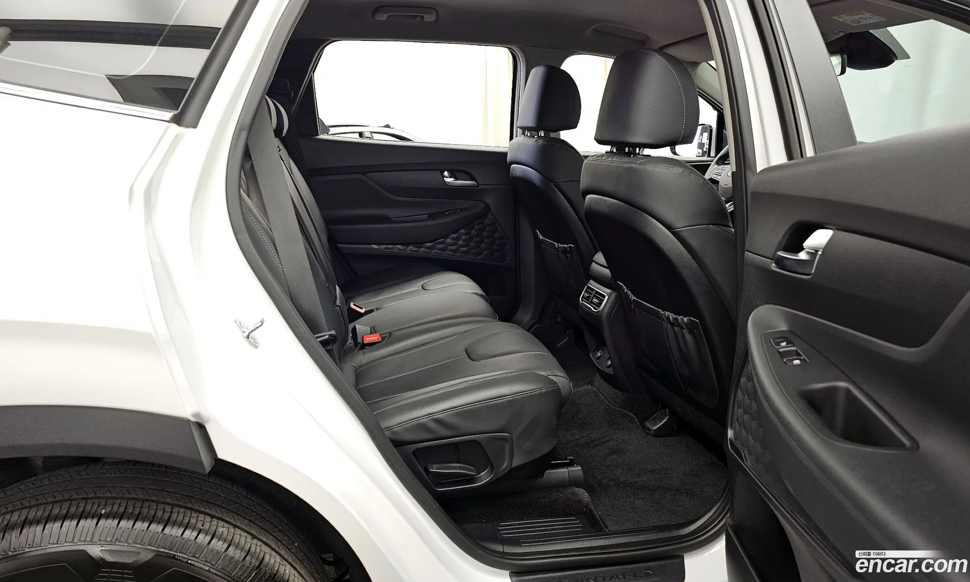 Hyundai Santa Fe 2023 — 4