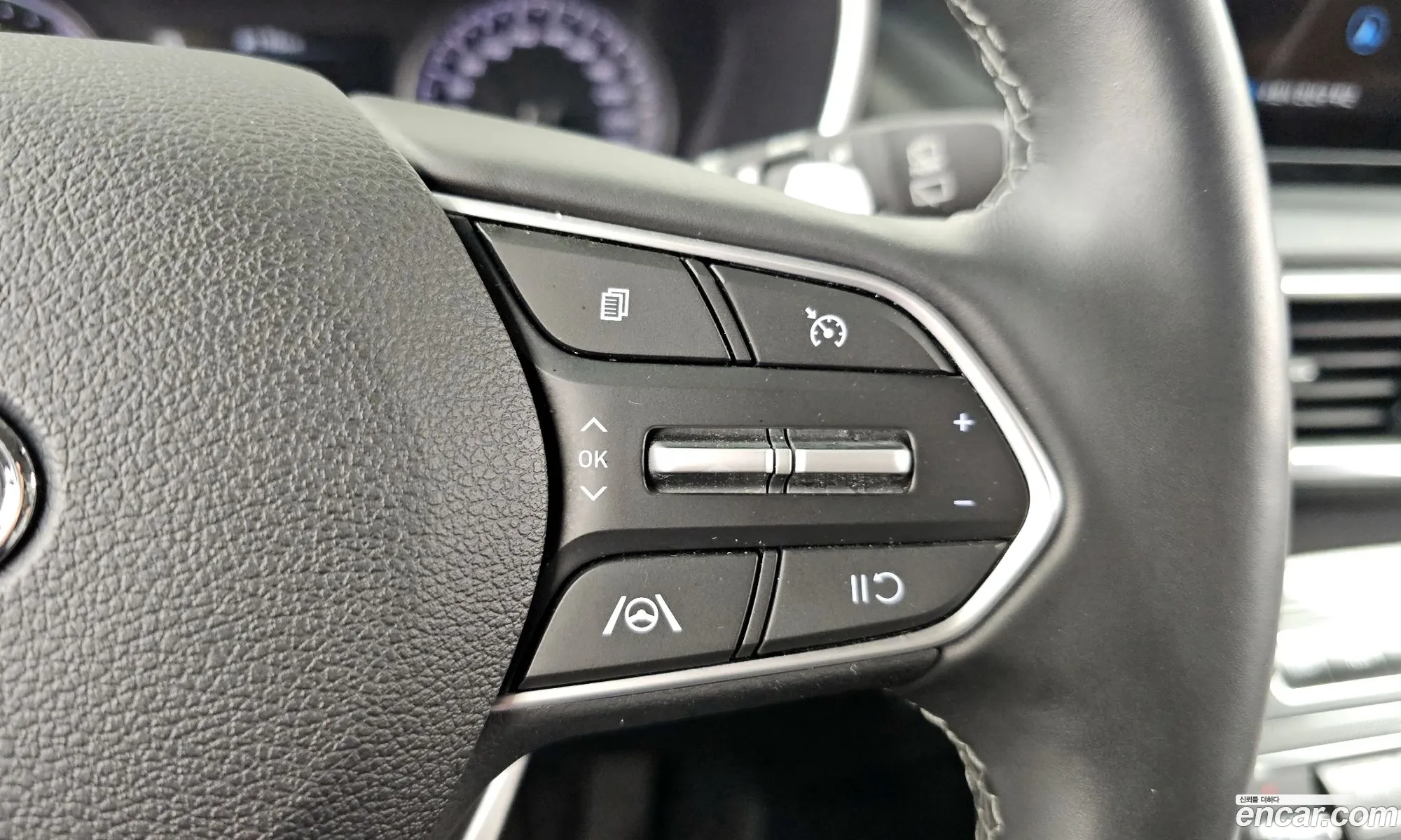 Hyundai Santa Fe 2023 — 12