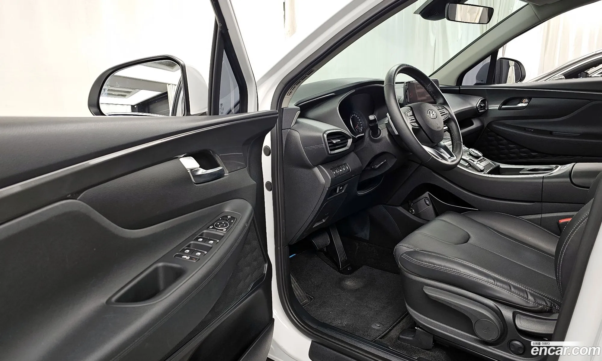 Hyundai Santa Fe 2023 — 28