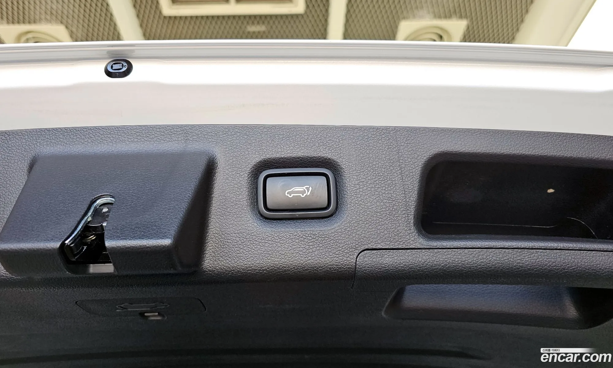 Hyundai Santa Fe 2023 — 17