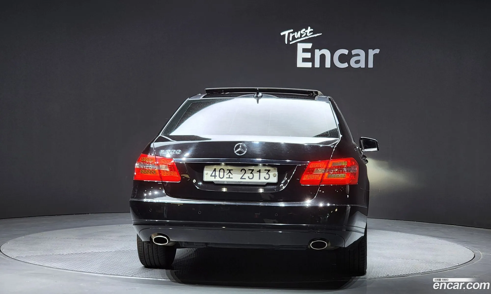 Mercedes-Benz E-Class W212 2012 WDDHF5DB5CA571997 — 3