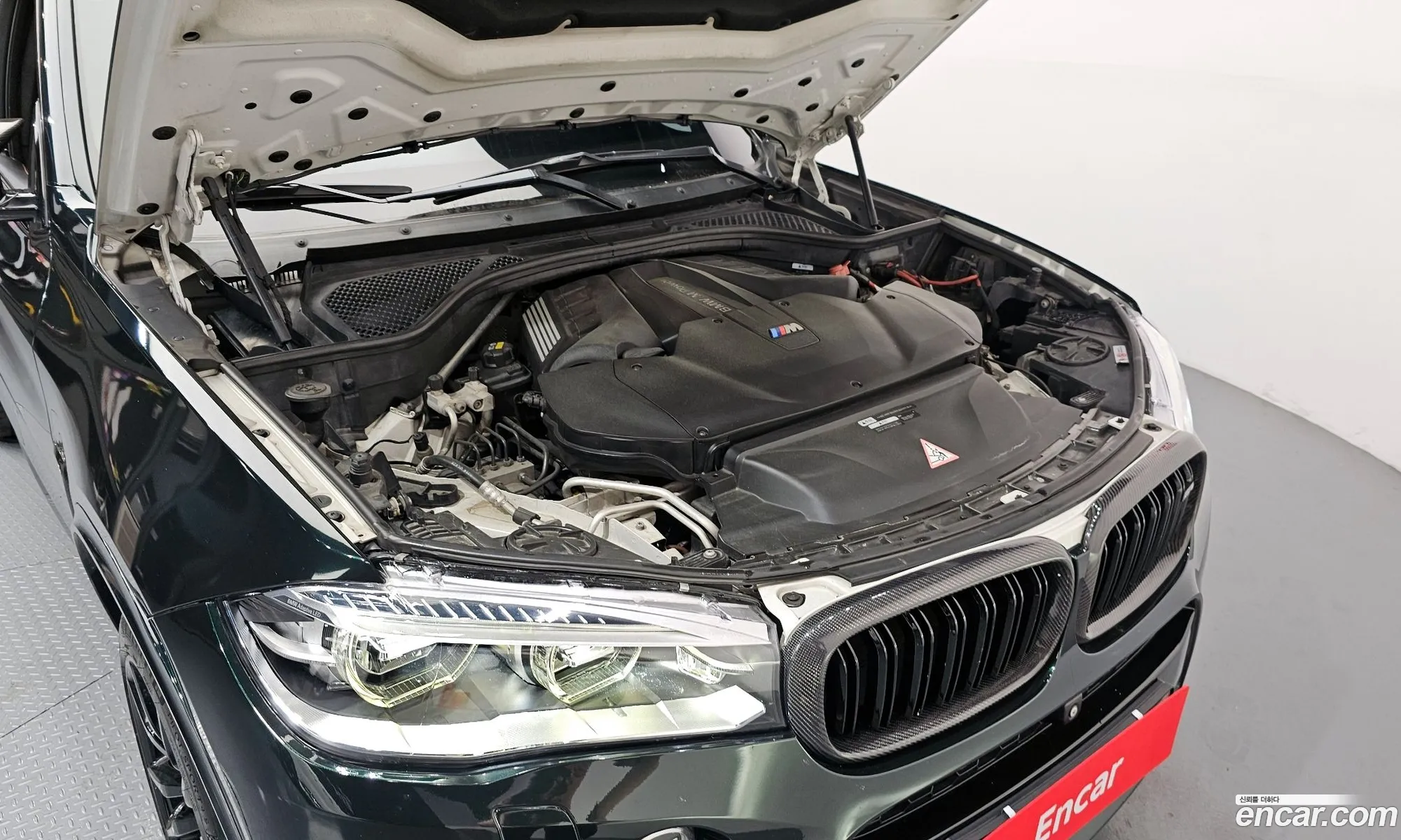 BMW X5 M 2015 WBSKT6101F0C88567 — 17