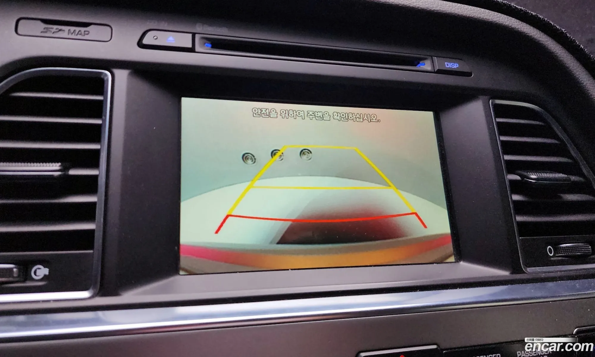 Hyundai LF Sonata 2015 — 16