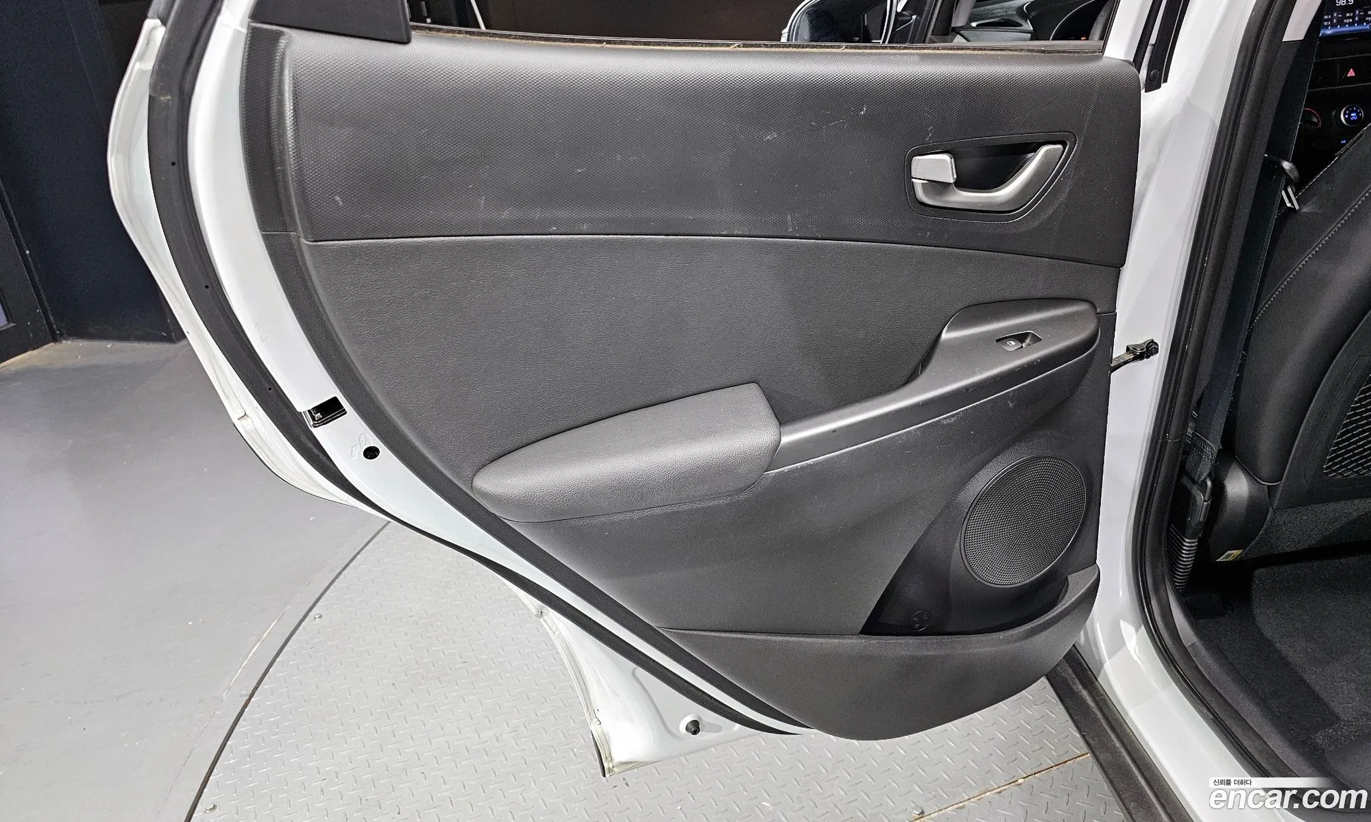 Hyundai Kona 2019 — 24