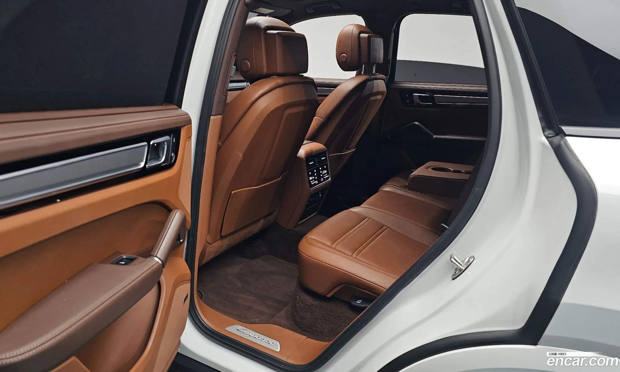 Porsche Cayenne 2023 WP1AA29Y9PDA01946 — 24