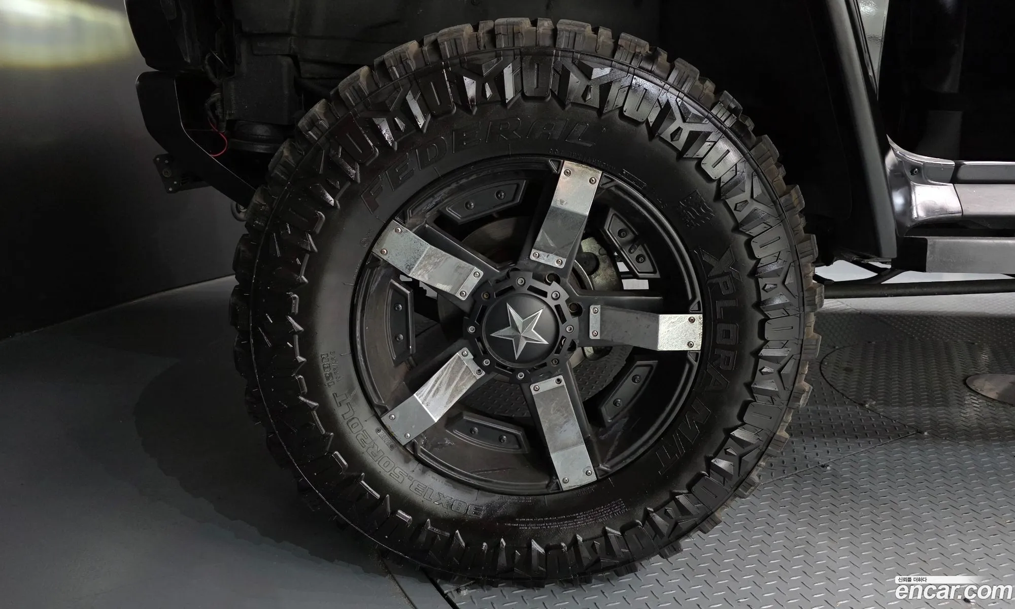 Hummer H2 2003 5GRGN23U53H144691 — 11