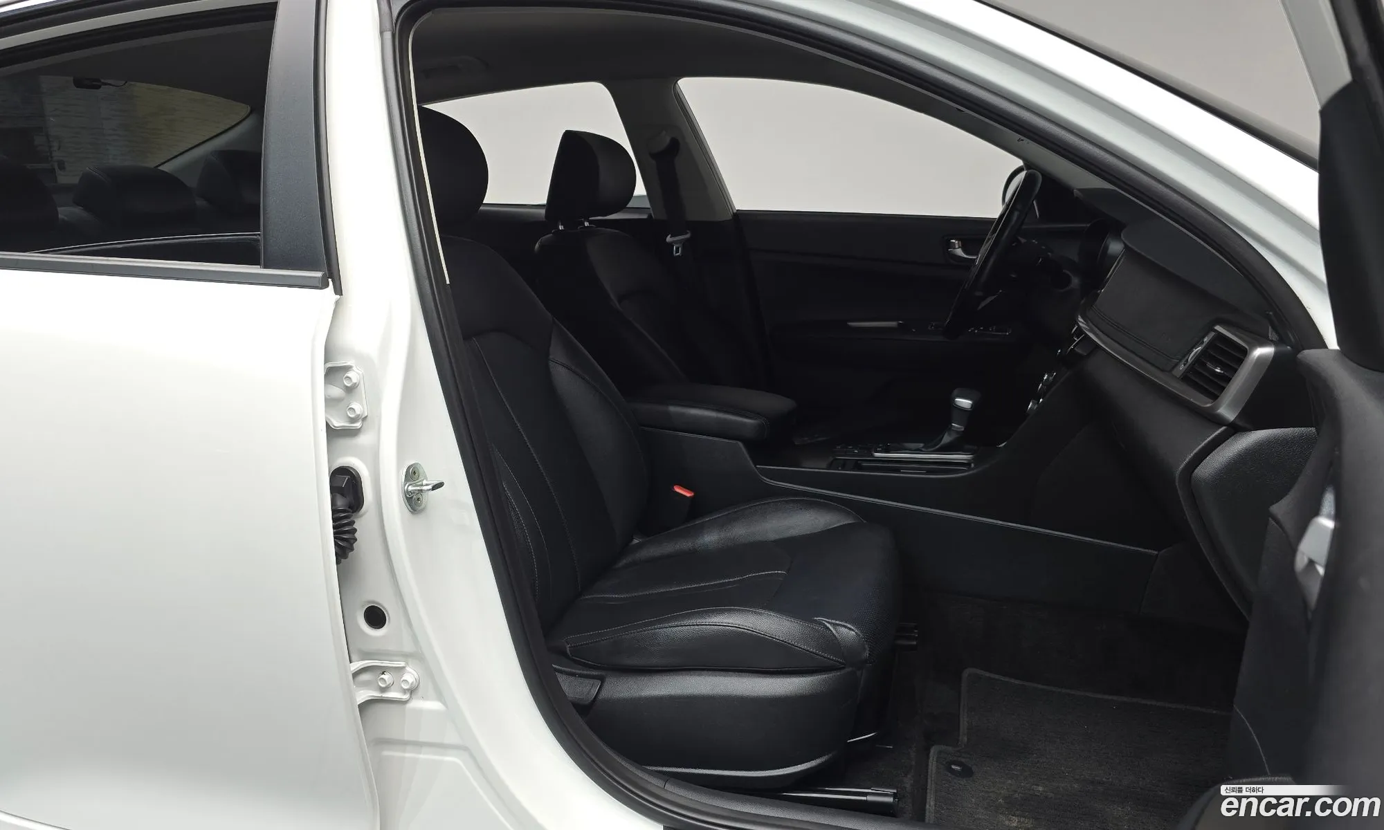 Kia K5 2019 — 25