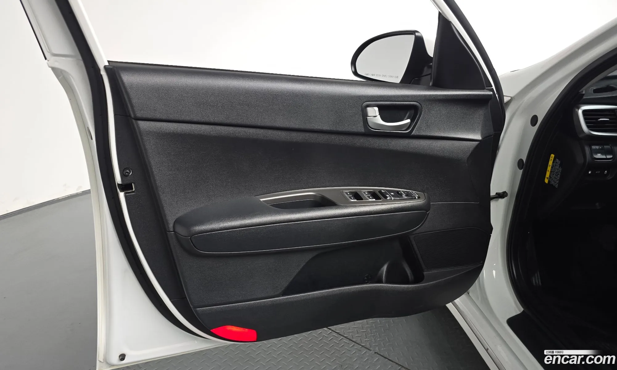 Kia K5 2019 — 29