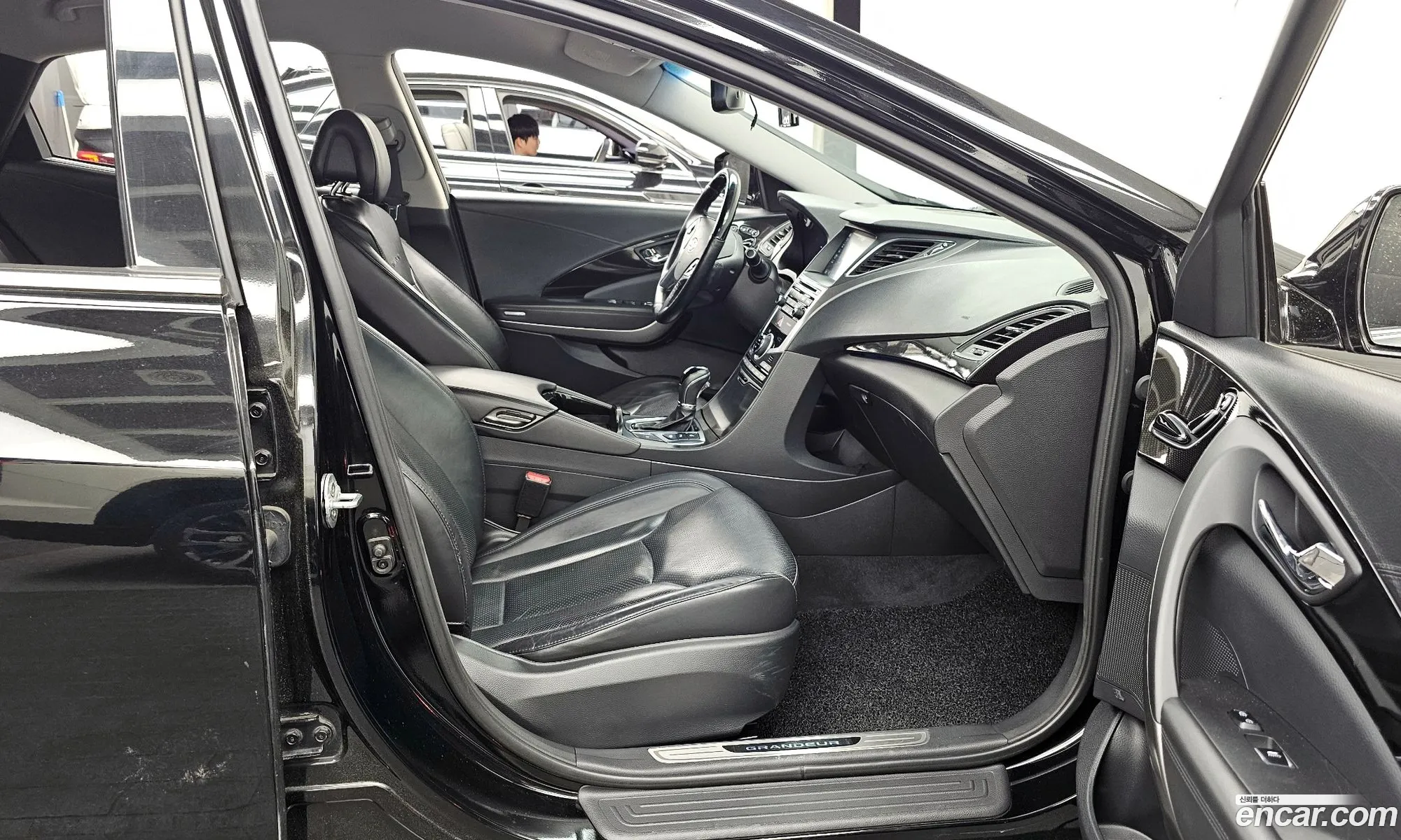 Hyundai Grandeur HG 2015 — 3