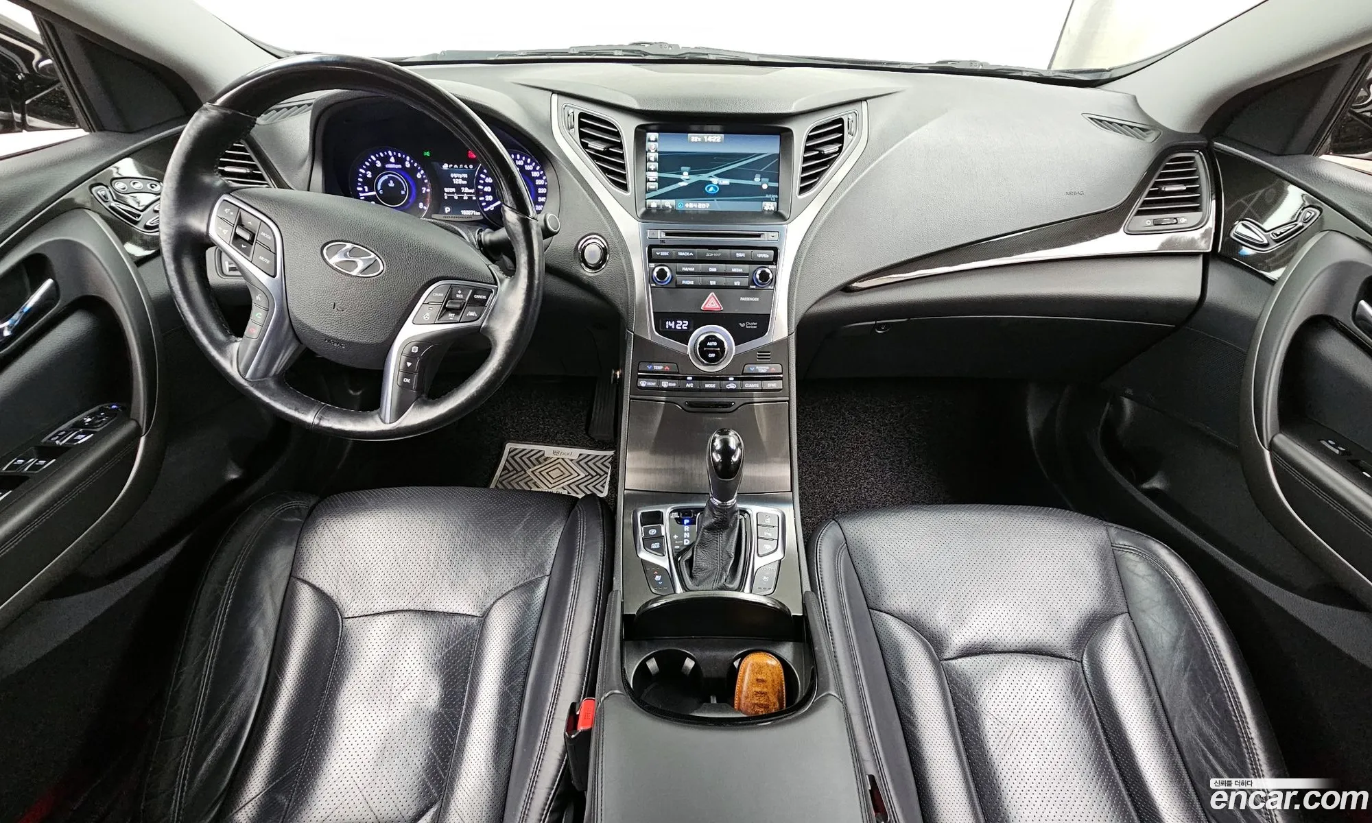 Hyundai Grandeur HG 2015 — 30