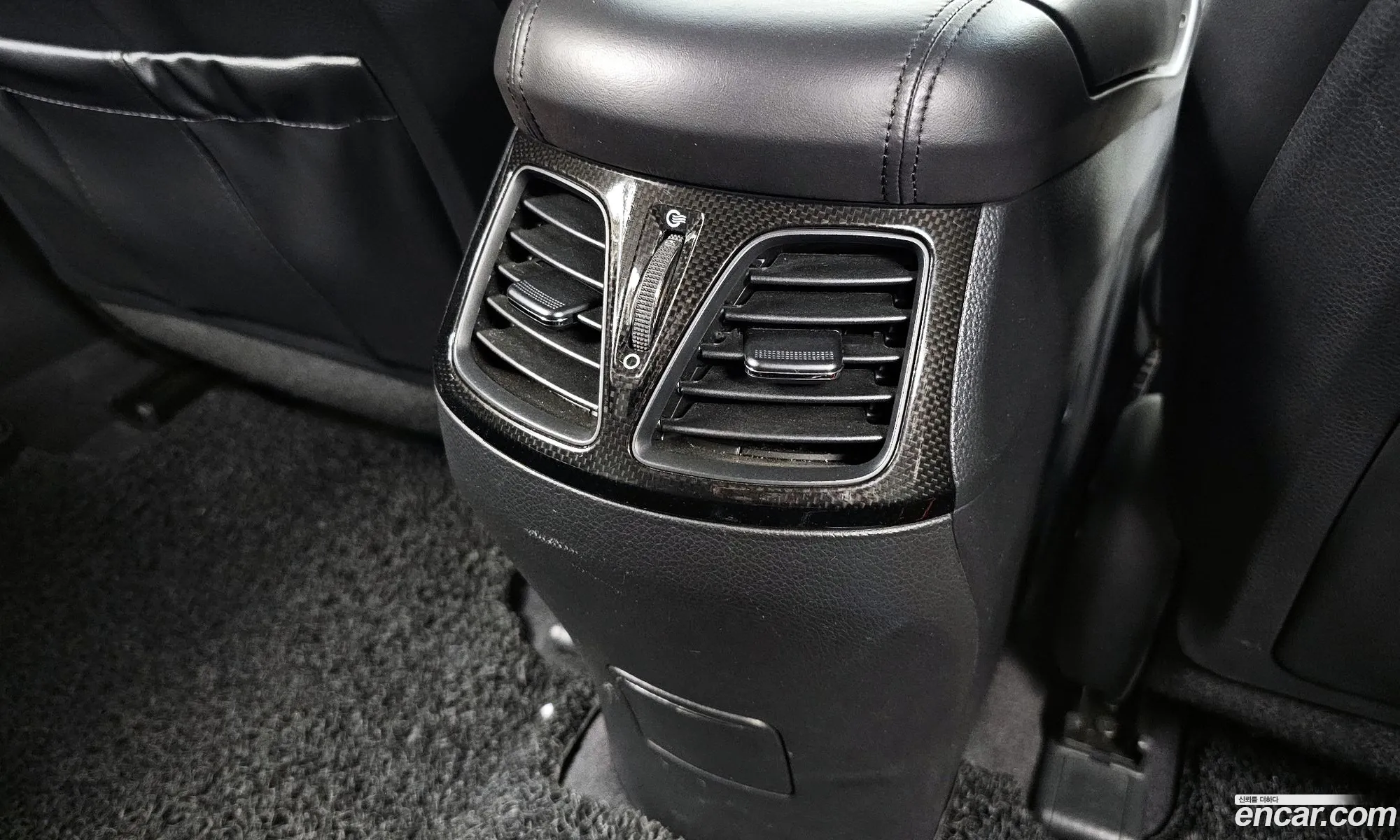 Hyundai Grandeur HG 2015 — 19