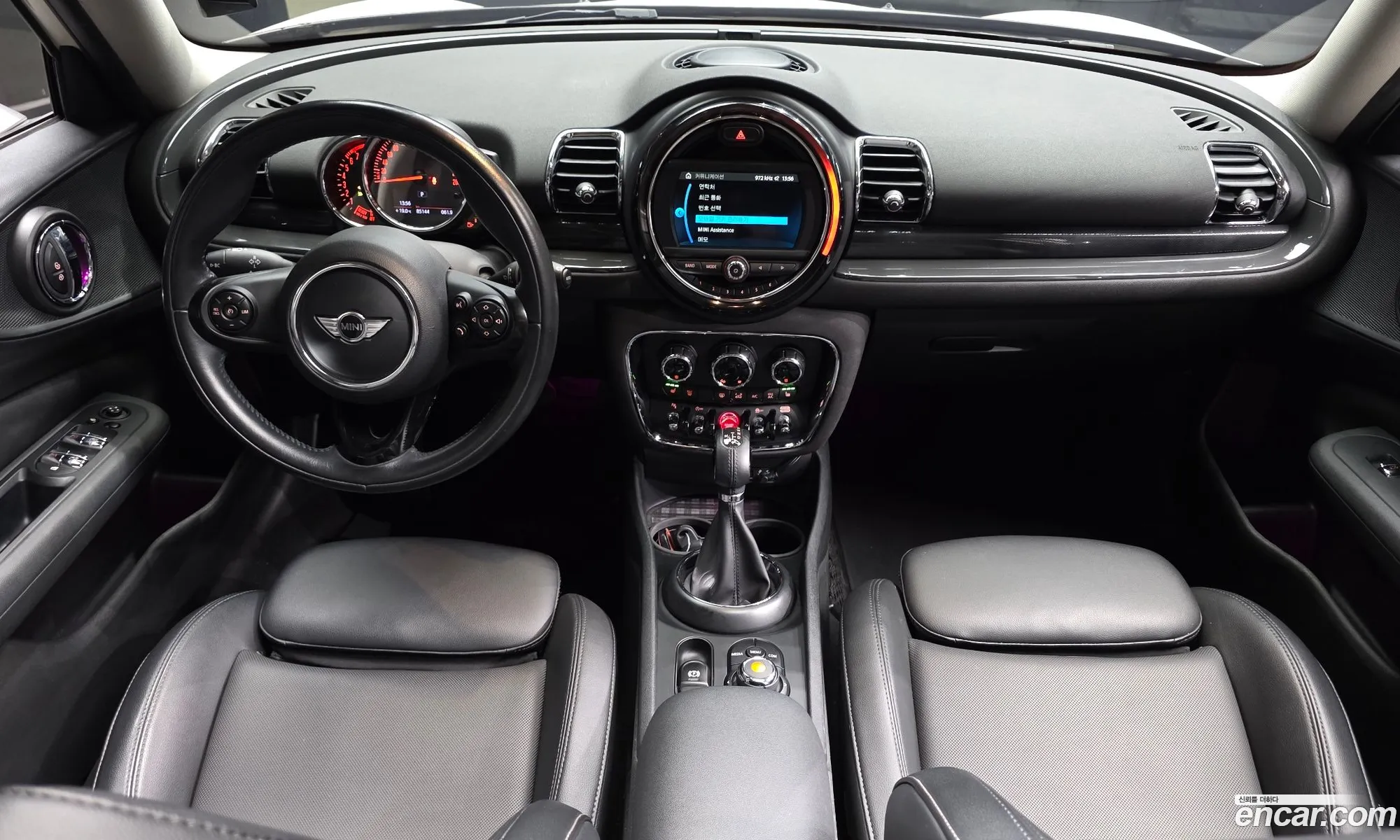Mini Cooper Clubman 2018 — 25