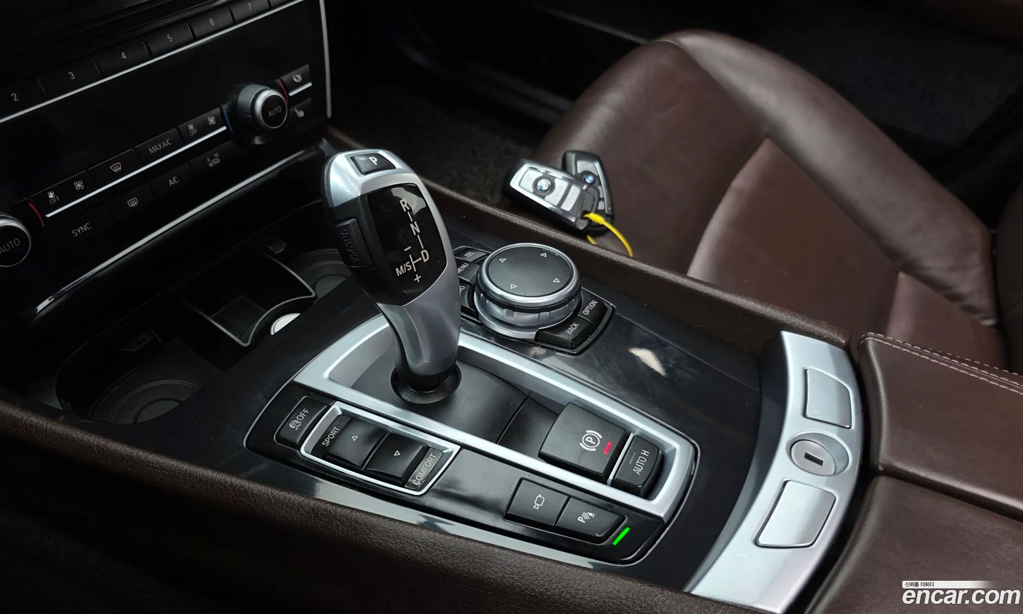 BMW 5 Series GT 2017 WBA5N2107HG269274 — 32