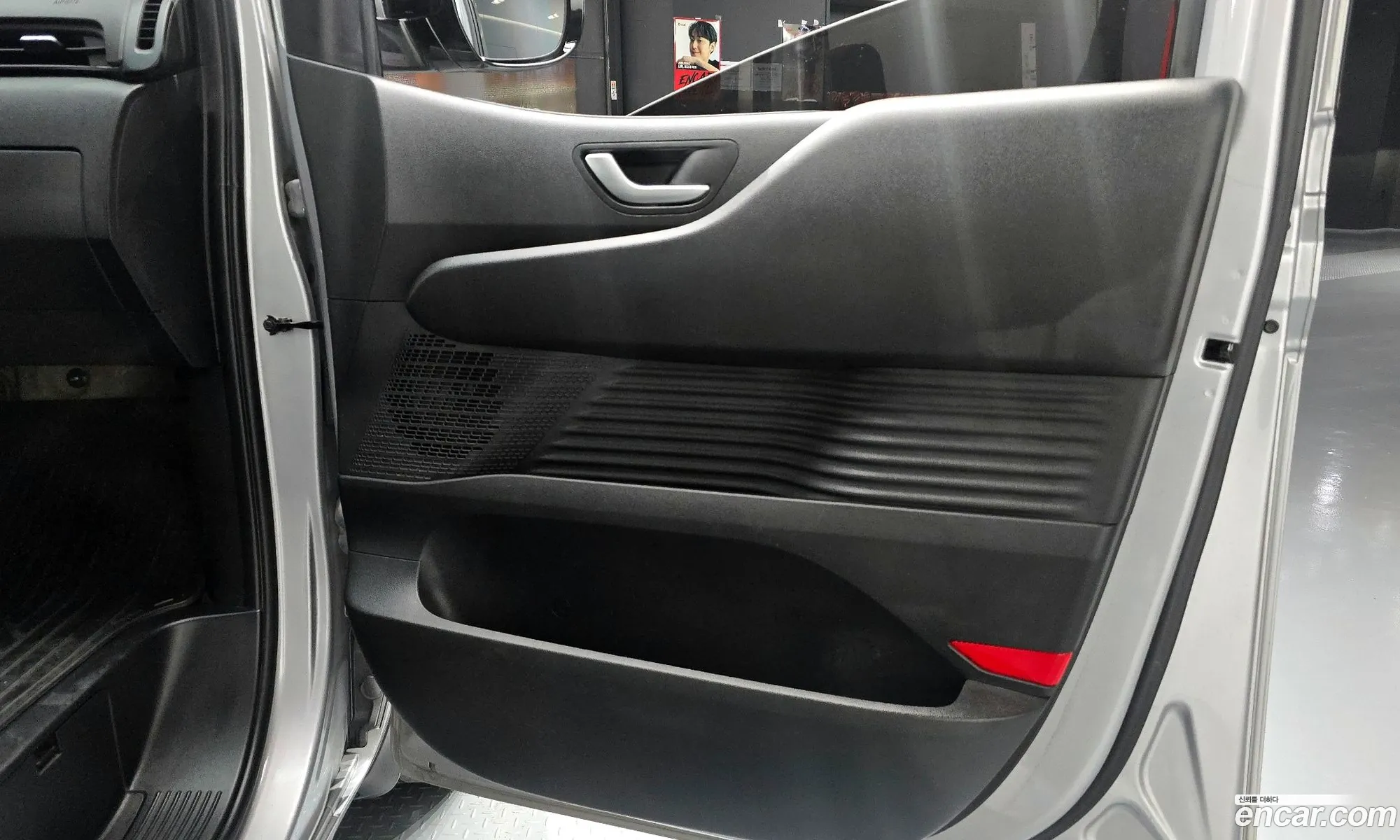 Hyundai Staria 2022 — 18