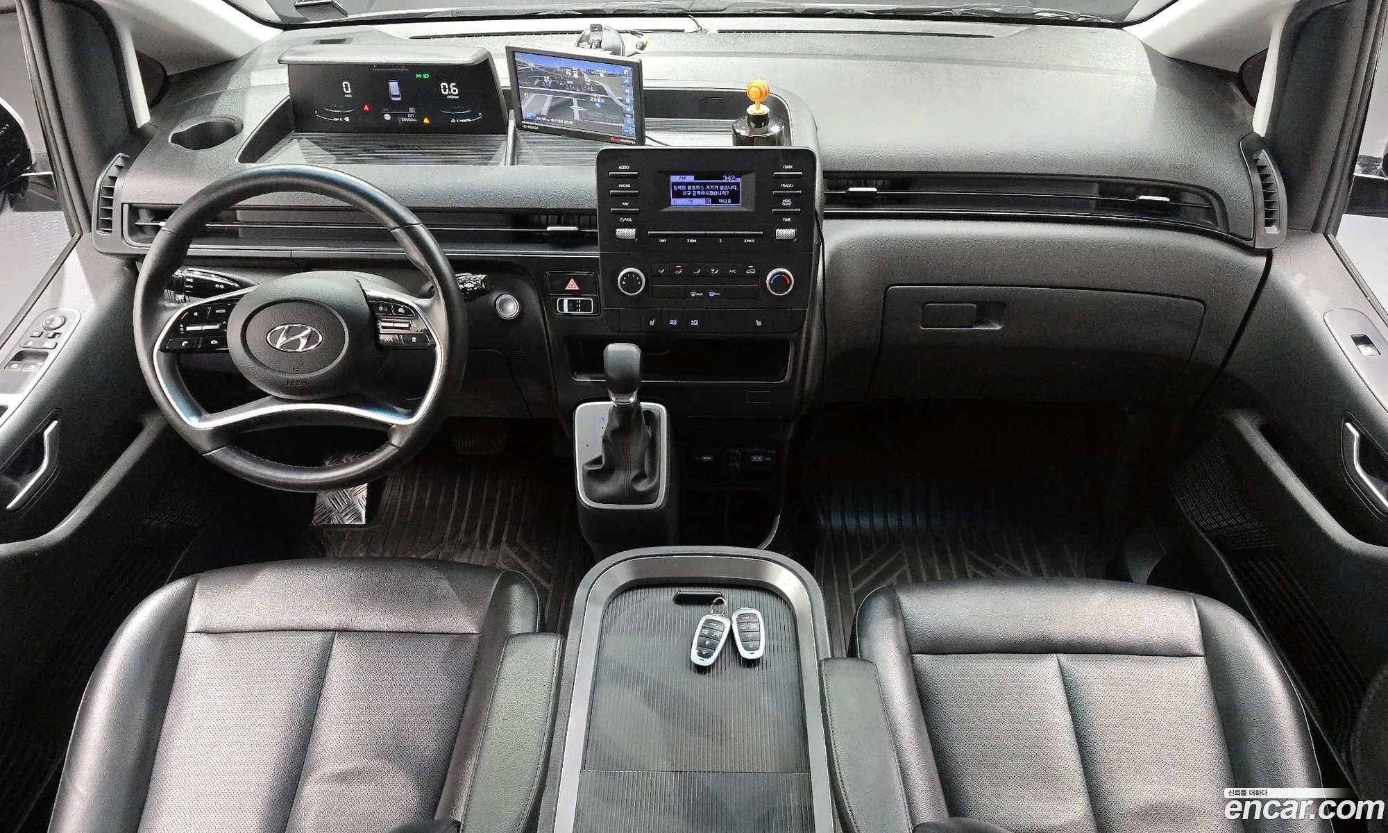 Hyundai Staria 2022 — 22