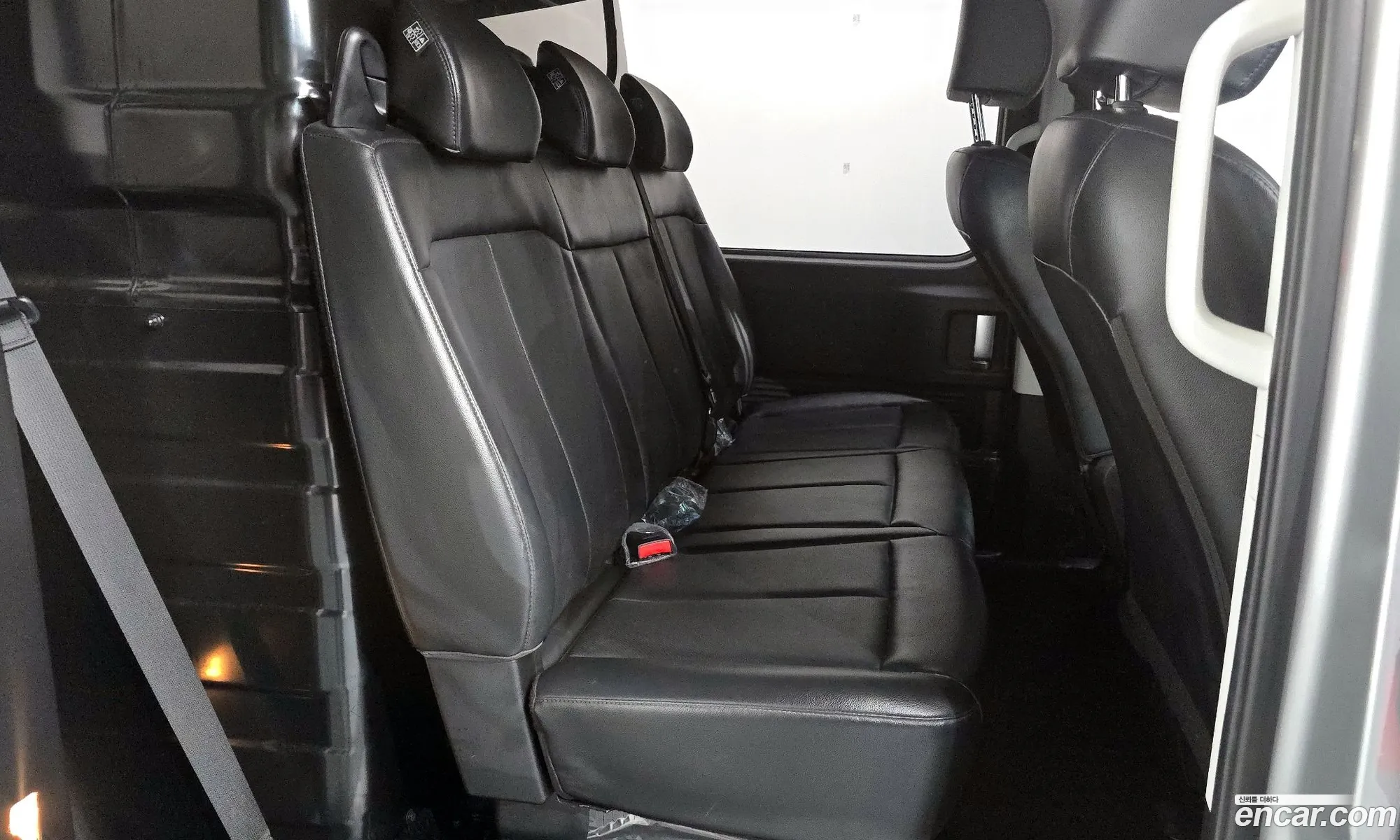 Hyundai Staria 2022 — 21