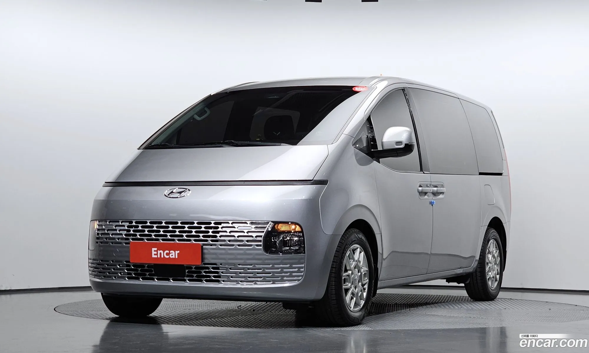 Hyundai Staria 2022 — 14