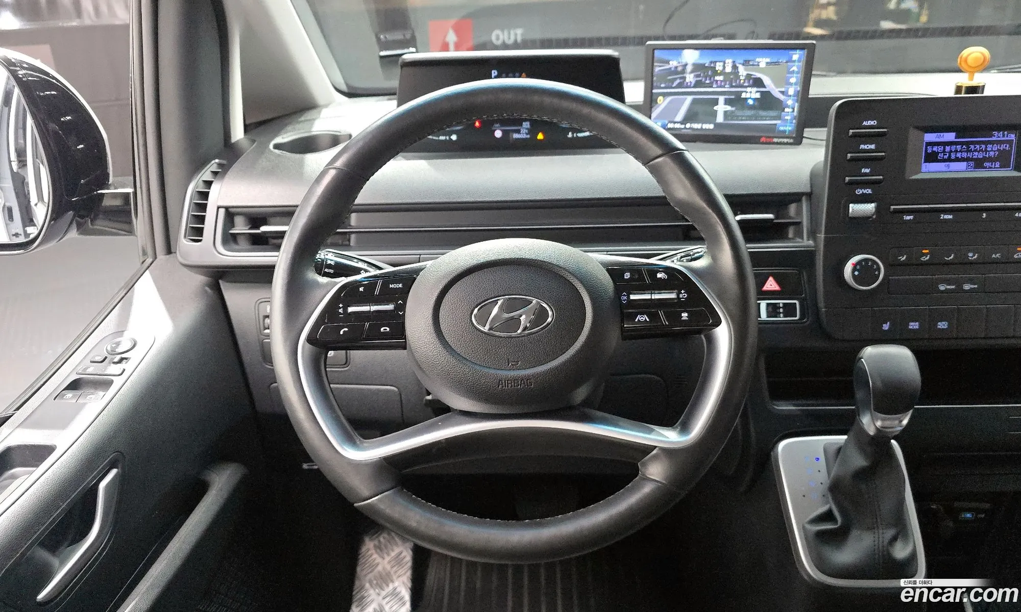 Hyundai Staria 2022 — 11