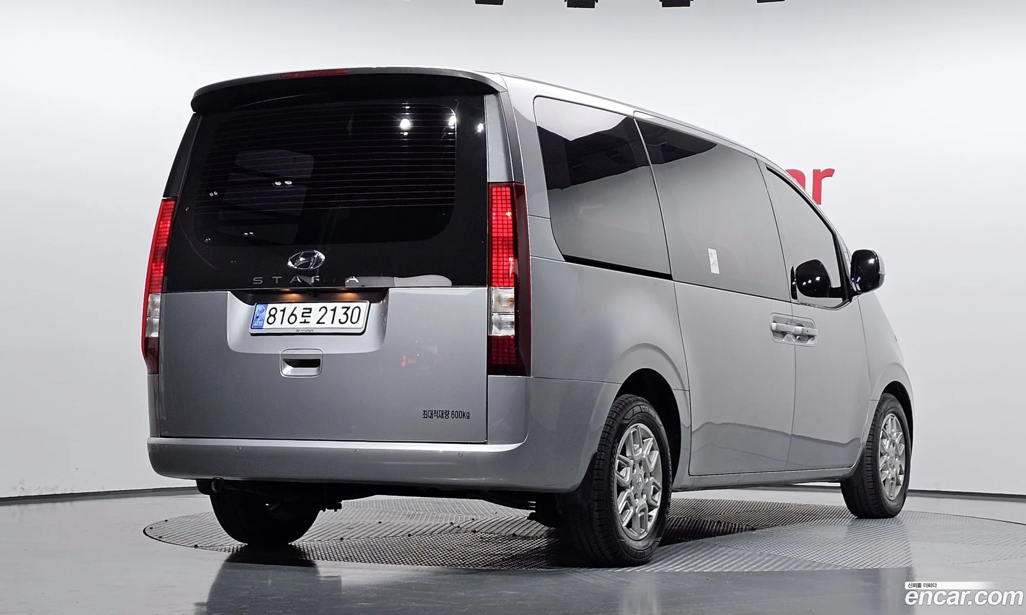 Hyundai Staria 2022 — 19