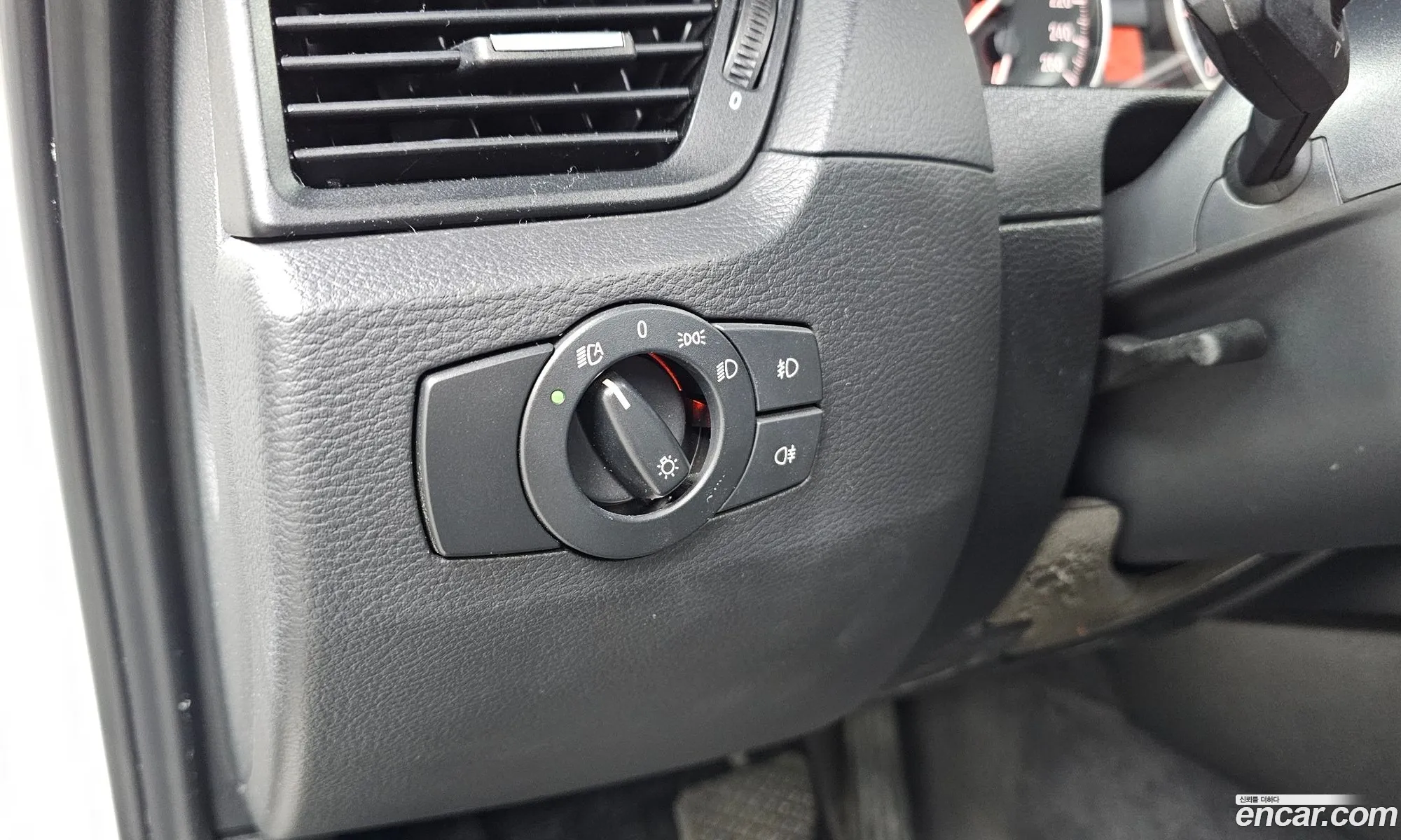 BMW X1 2012 WBAVP1101CVR74676 — 4