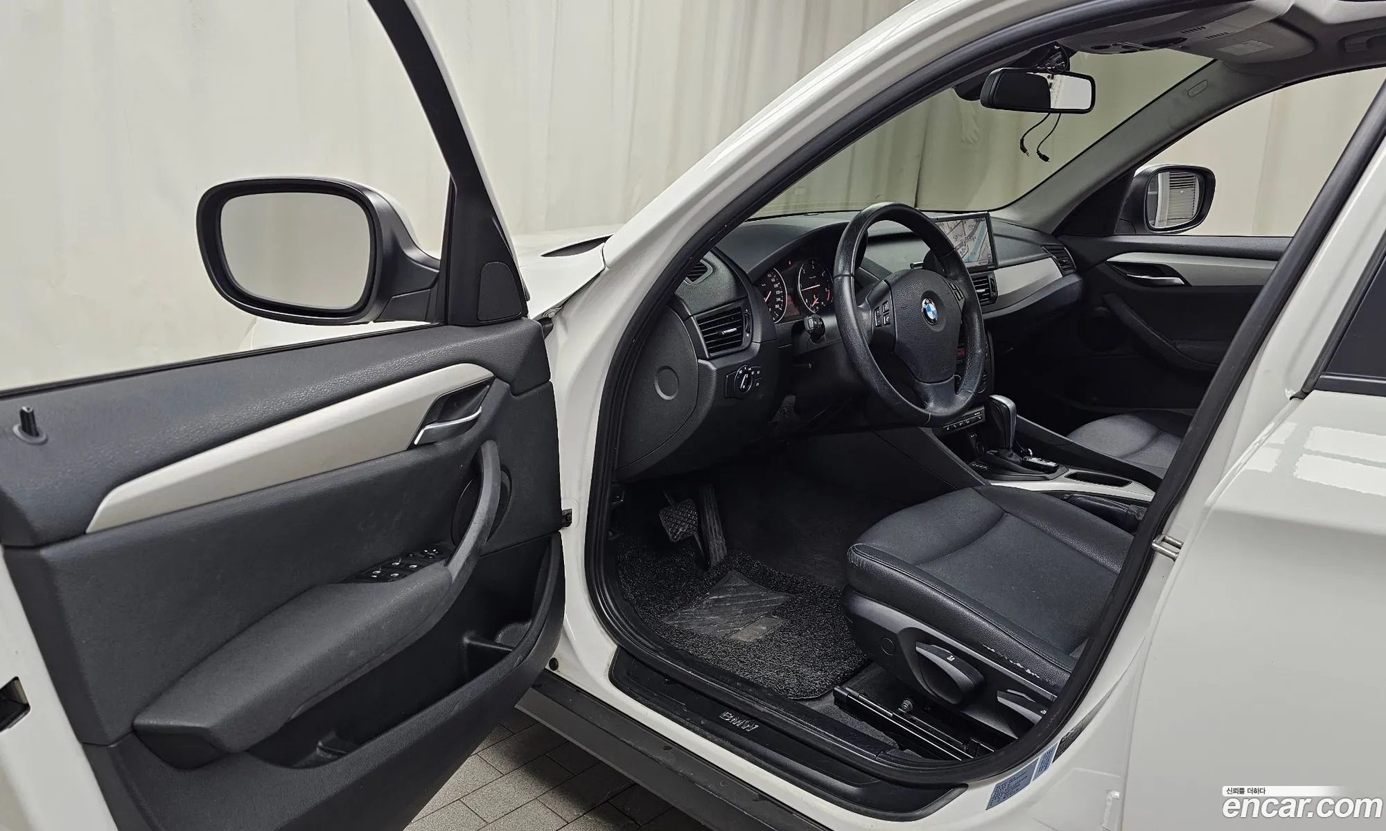 BMW X1 2012 WBAVP1101CVR74676 — 3