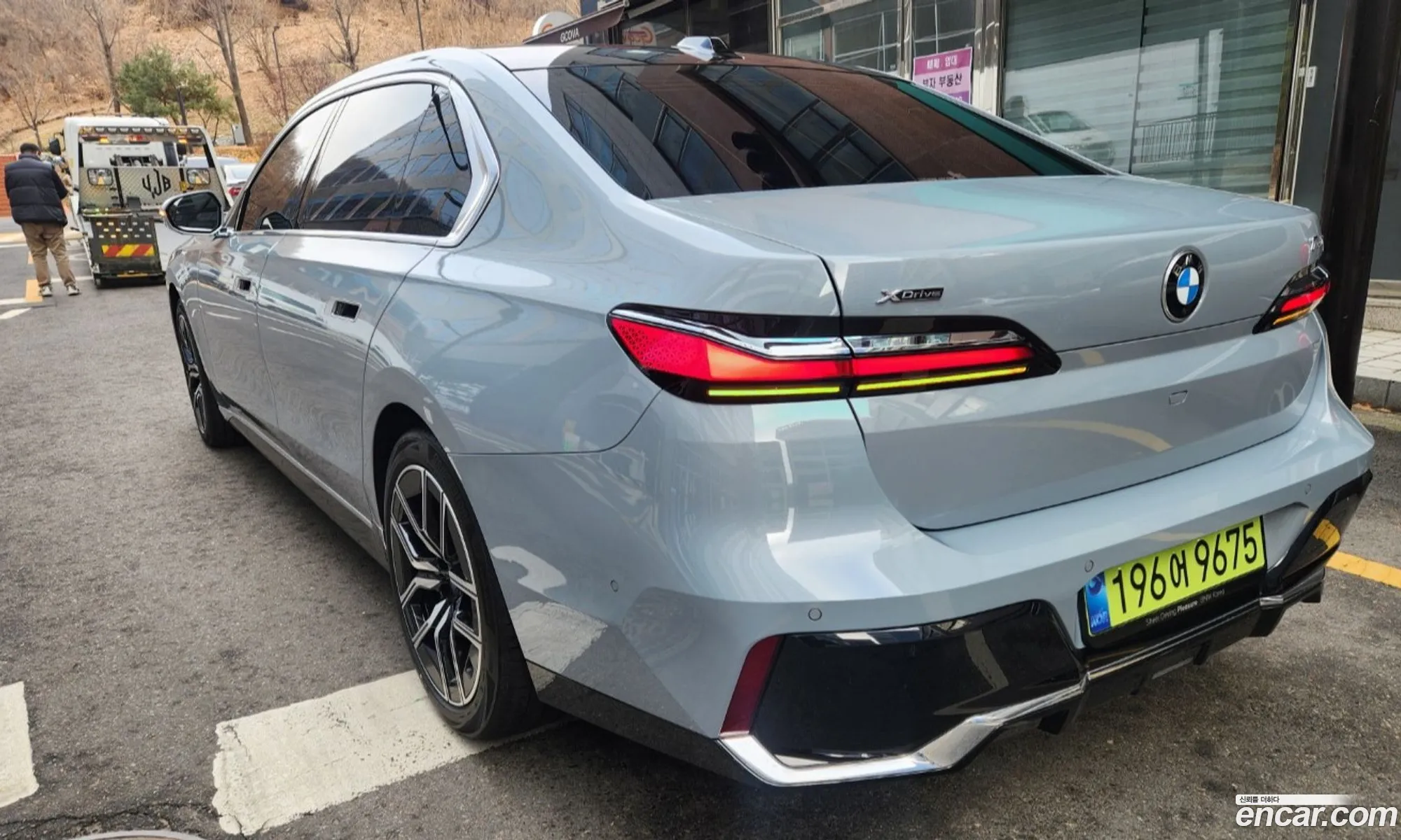 BMW 7 Series 2025 — 17