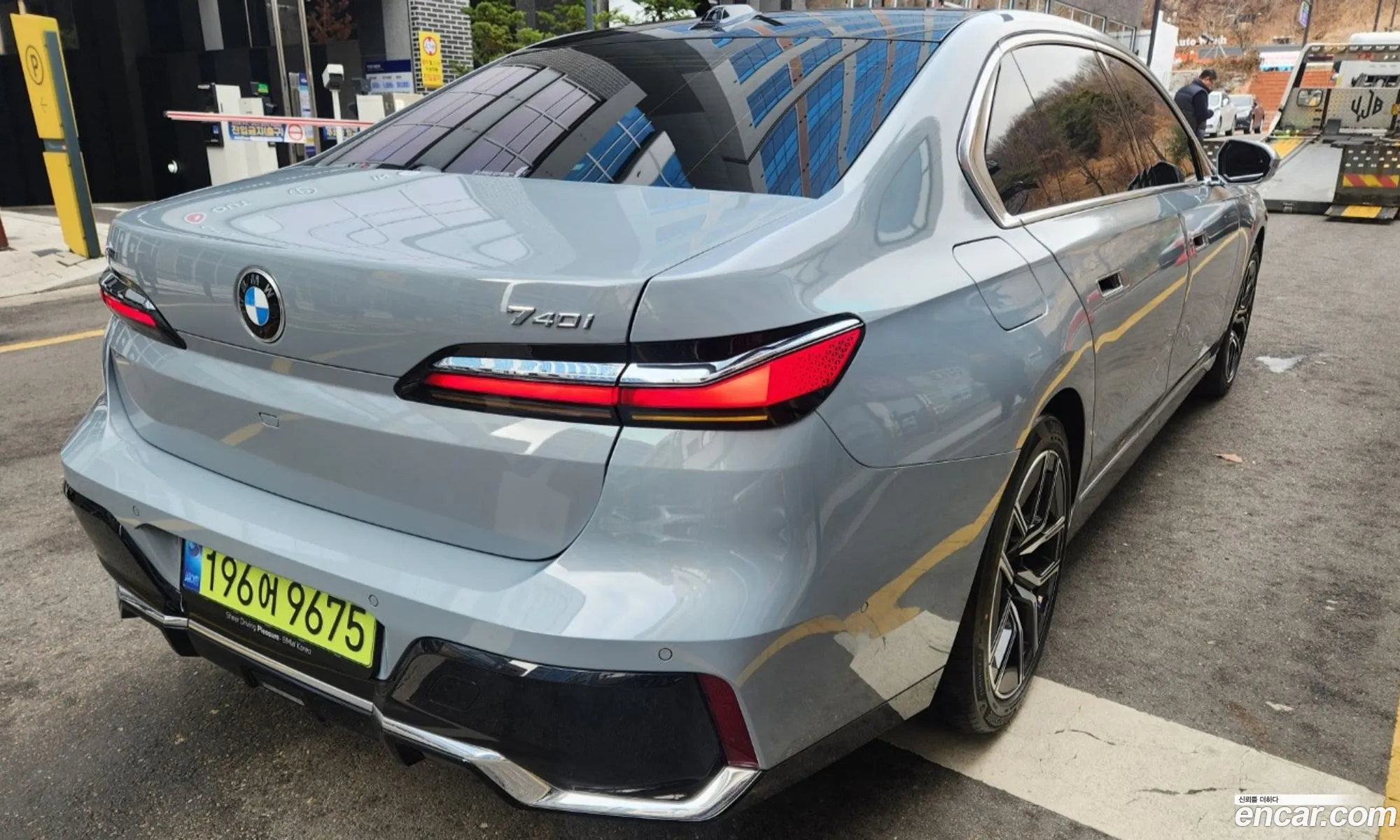 BMW 7 Series 2025 — 11