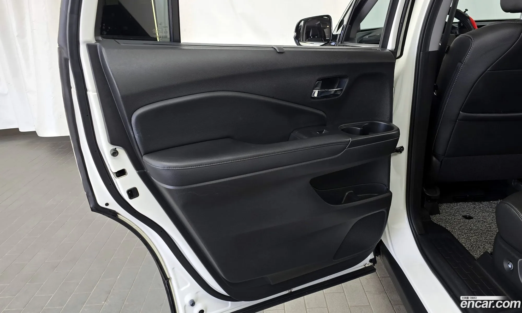 Honda Pilot 2019 5FNYF6800KB200533 — 25