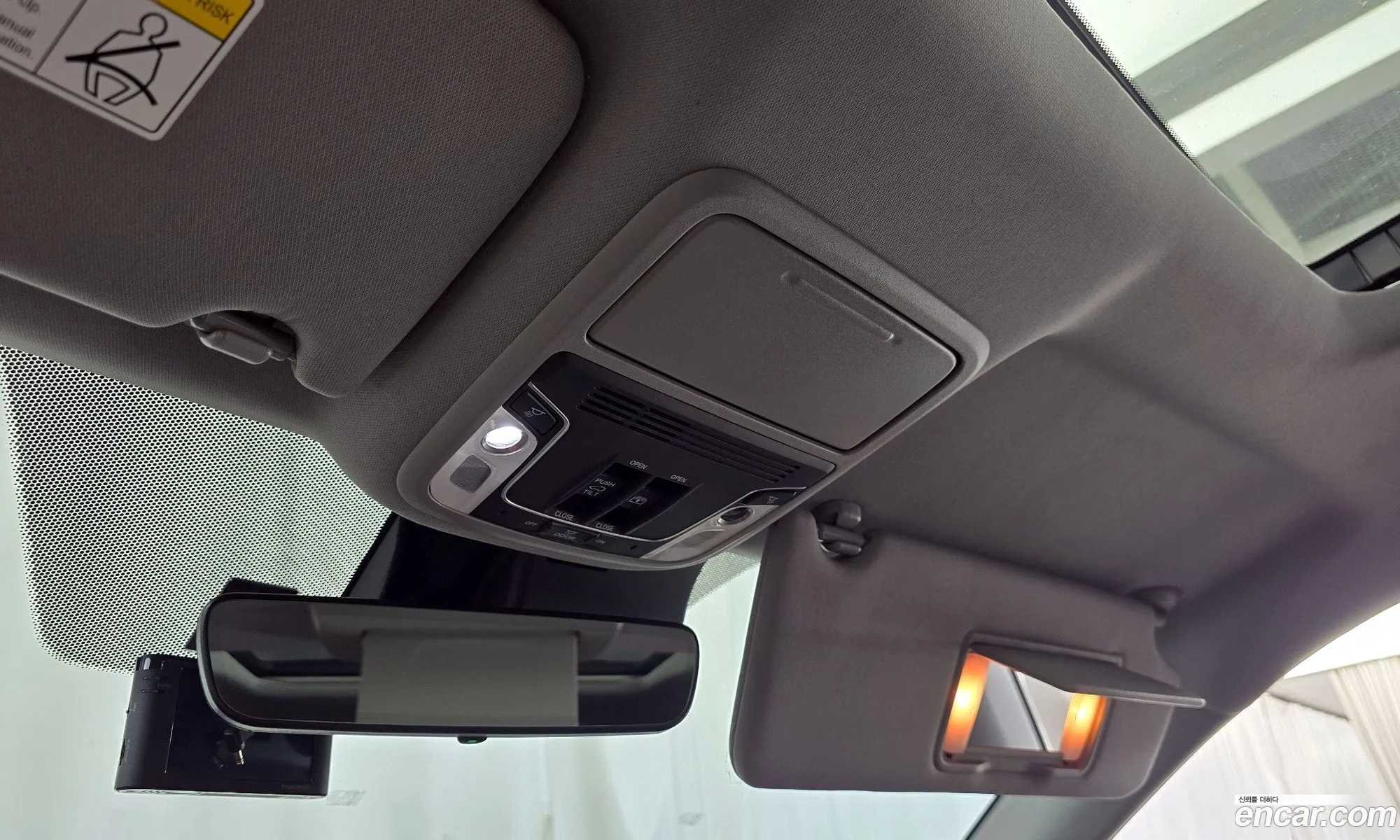 Honda Pilot 2019 5FNYF6800KB200533 — 32
