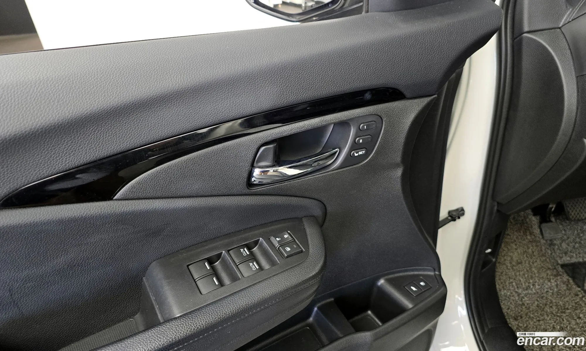 Honda Pilot 2019 5FNYF6800KB200533 — 14