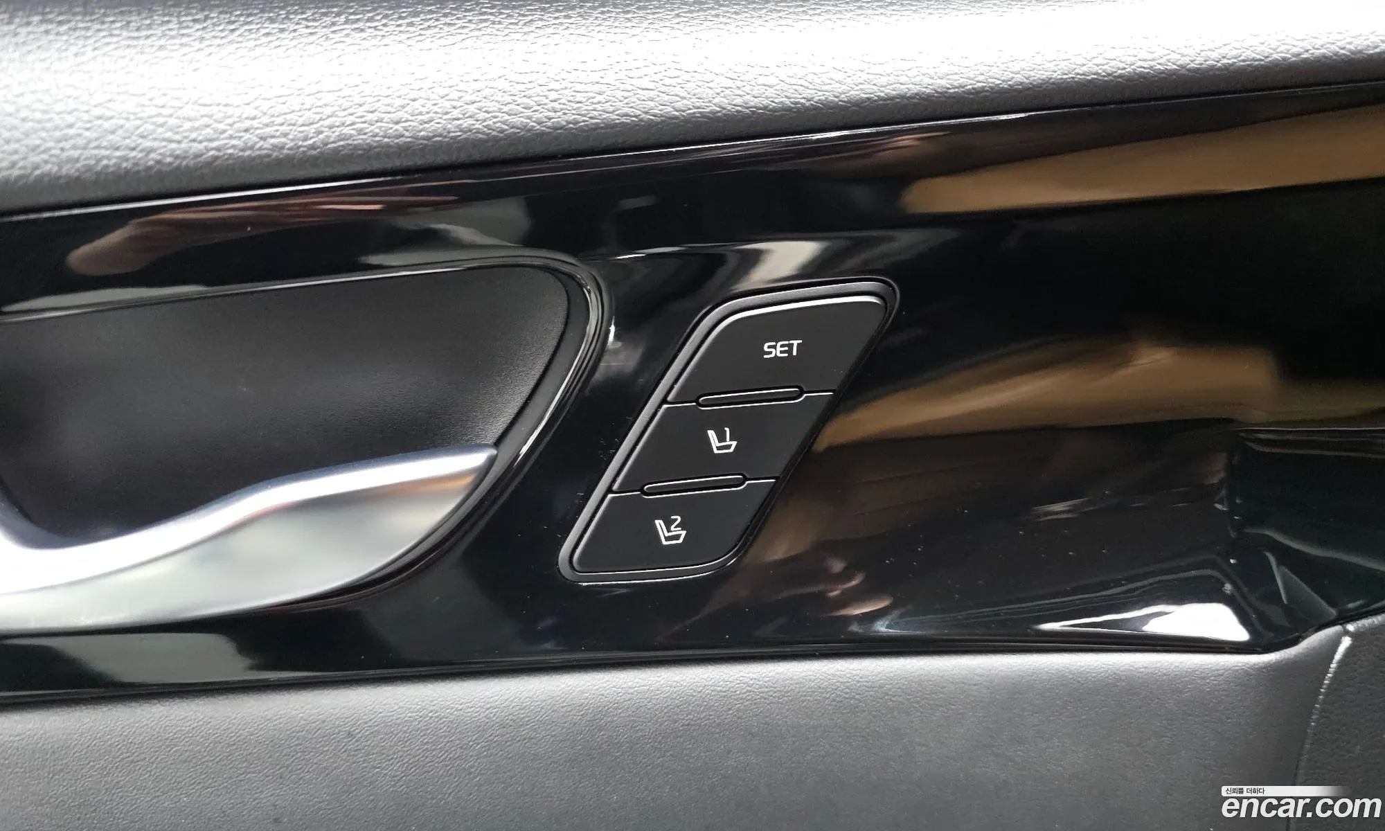 Kia K7 Premier 2019 — 19