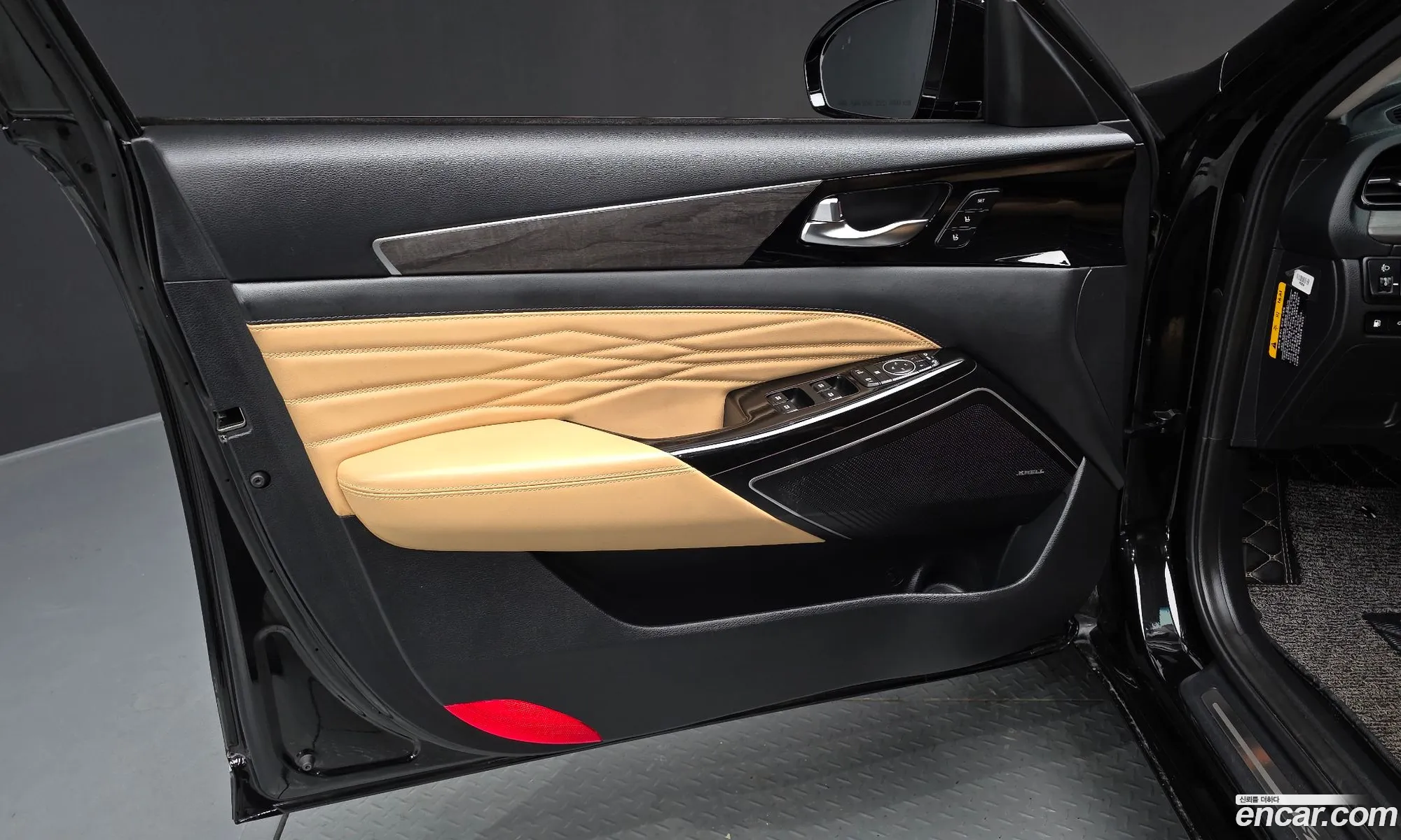 Kia K7 Premier 2019 — 27