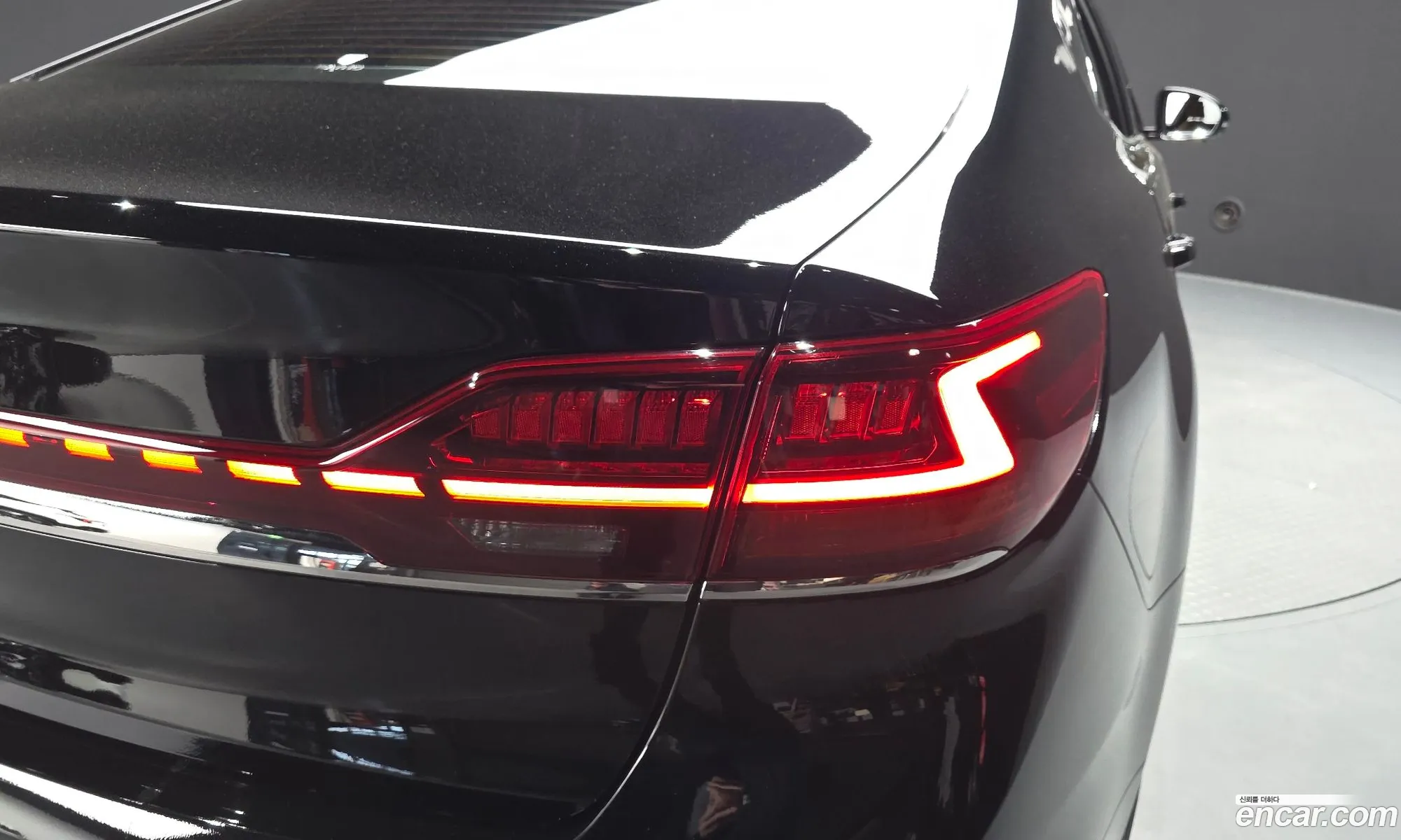 Kia K7 Premier 2019 — 26