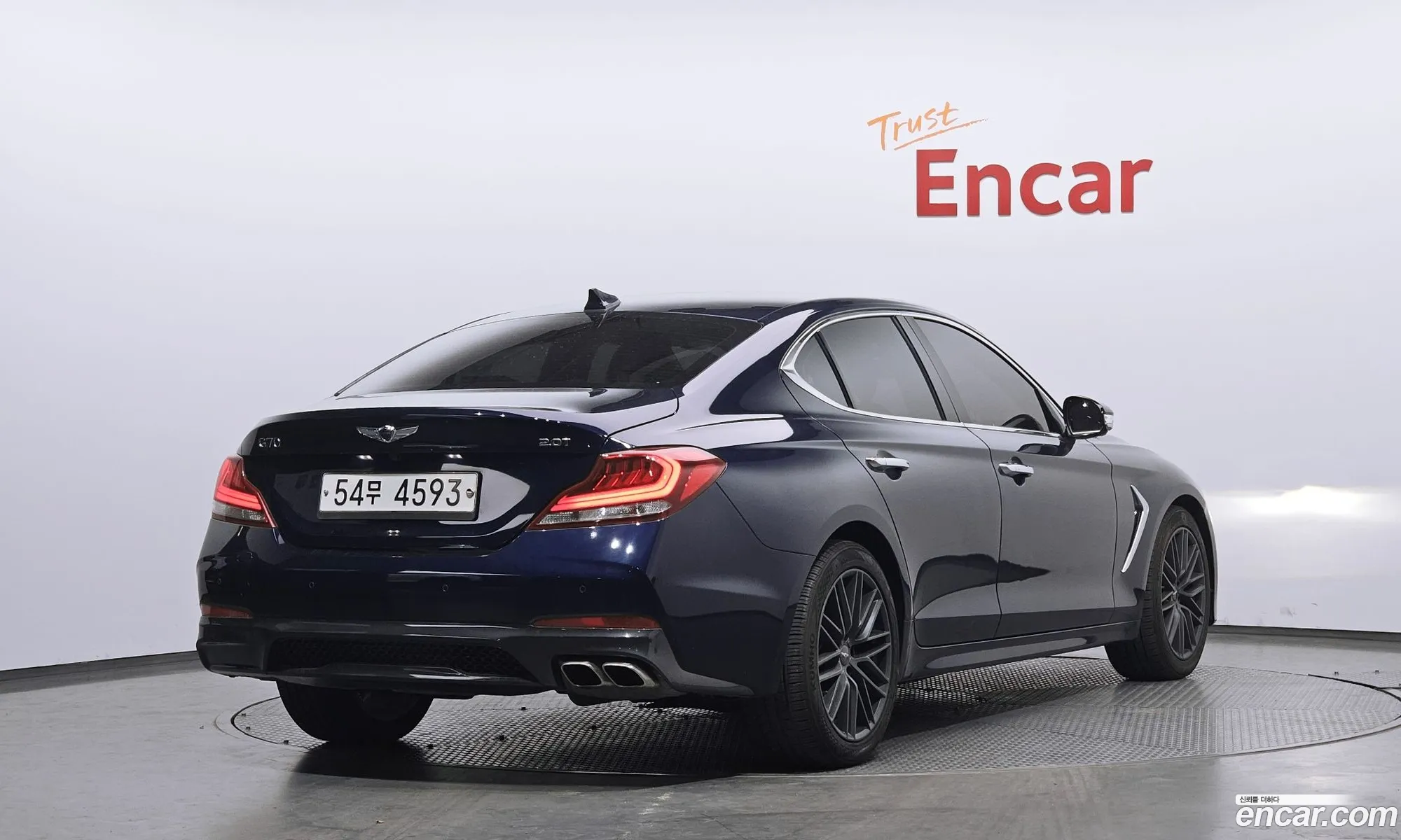 Genesis G70 2017 — 11