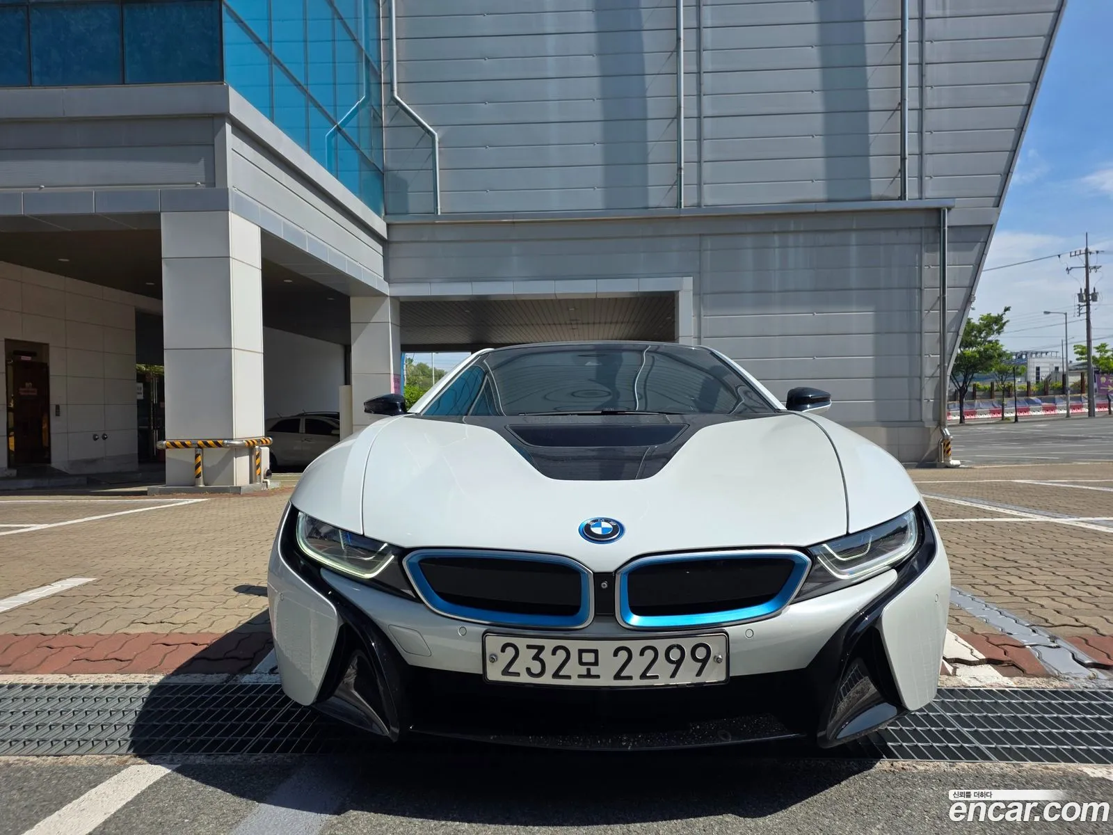 BMW i8 2016 — 12