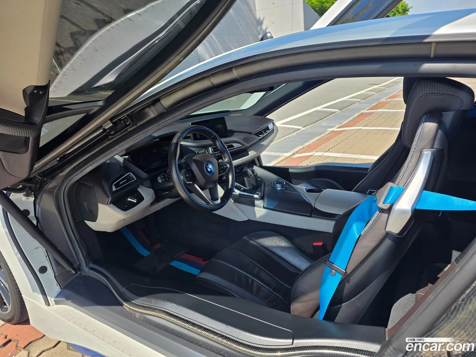 BMW i8 2016 — 11